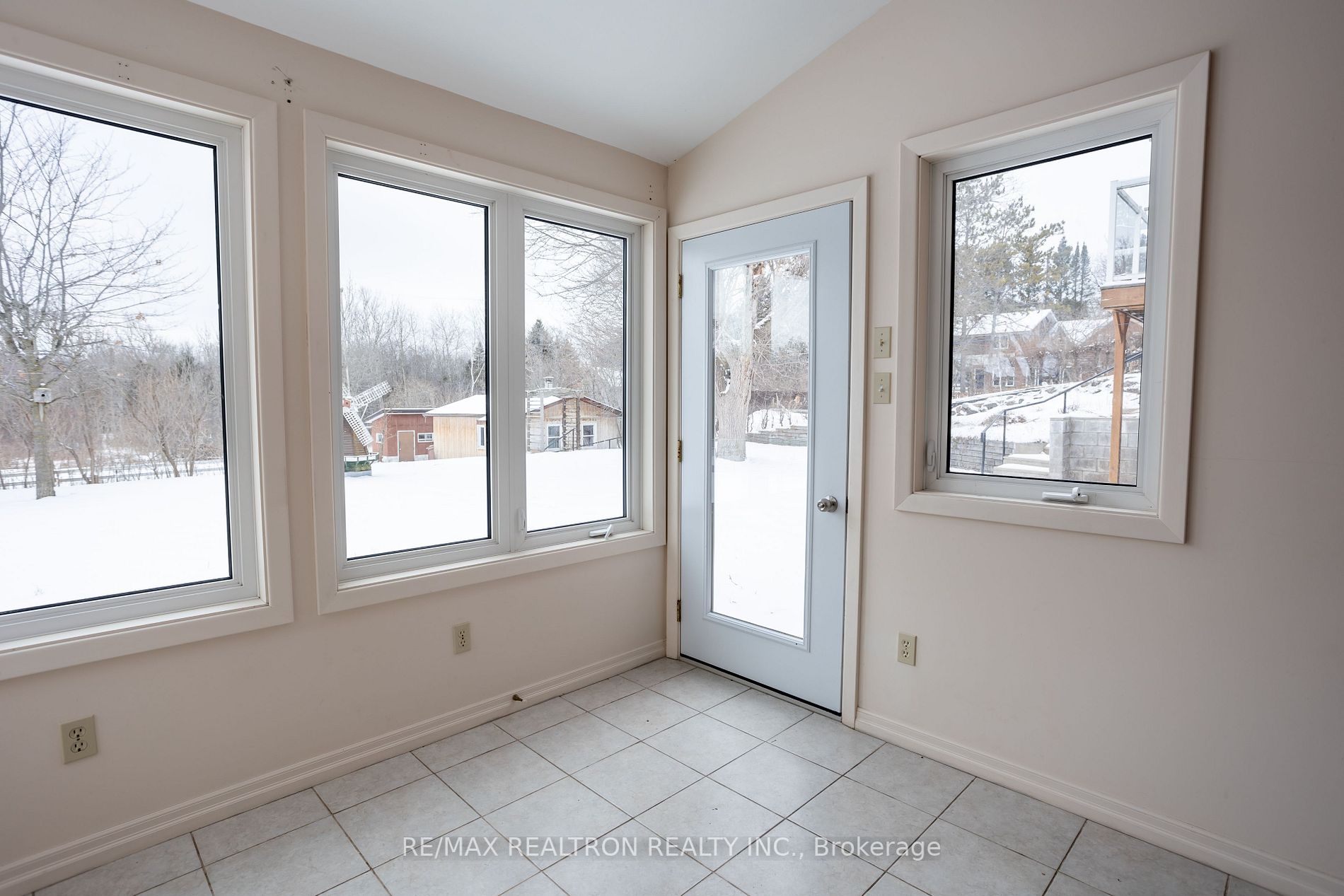 144 Miller Dr