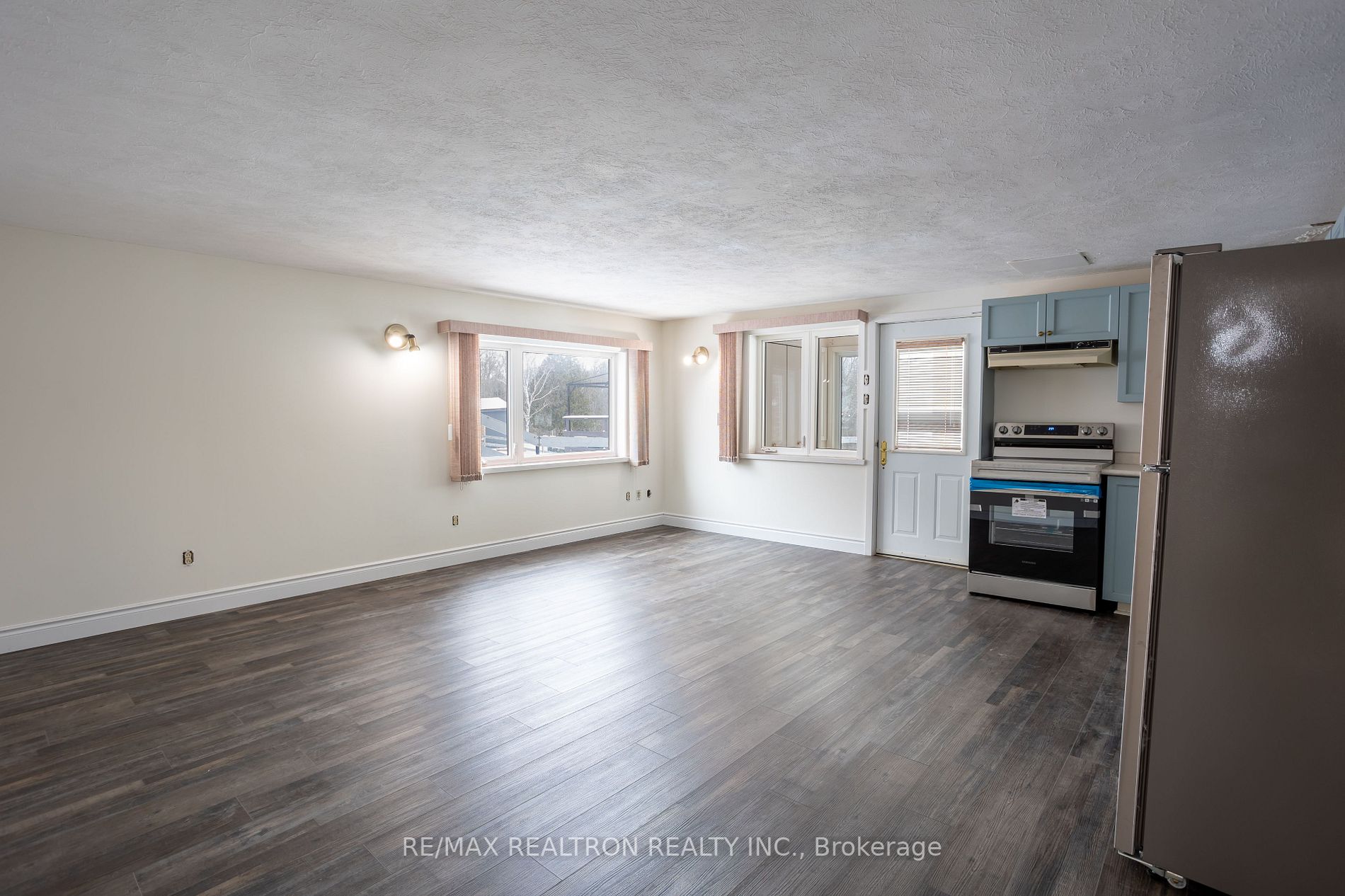 144 Miller Dr