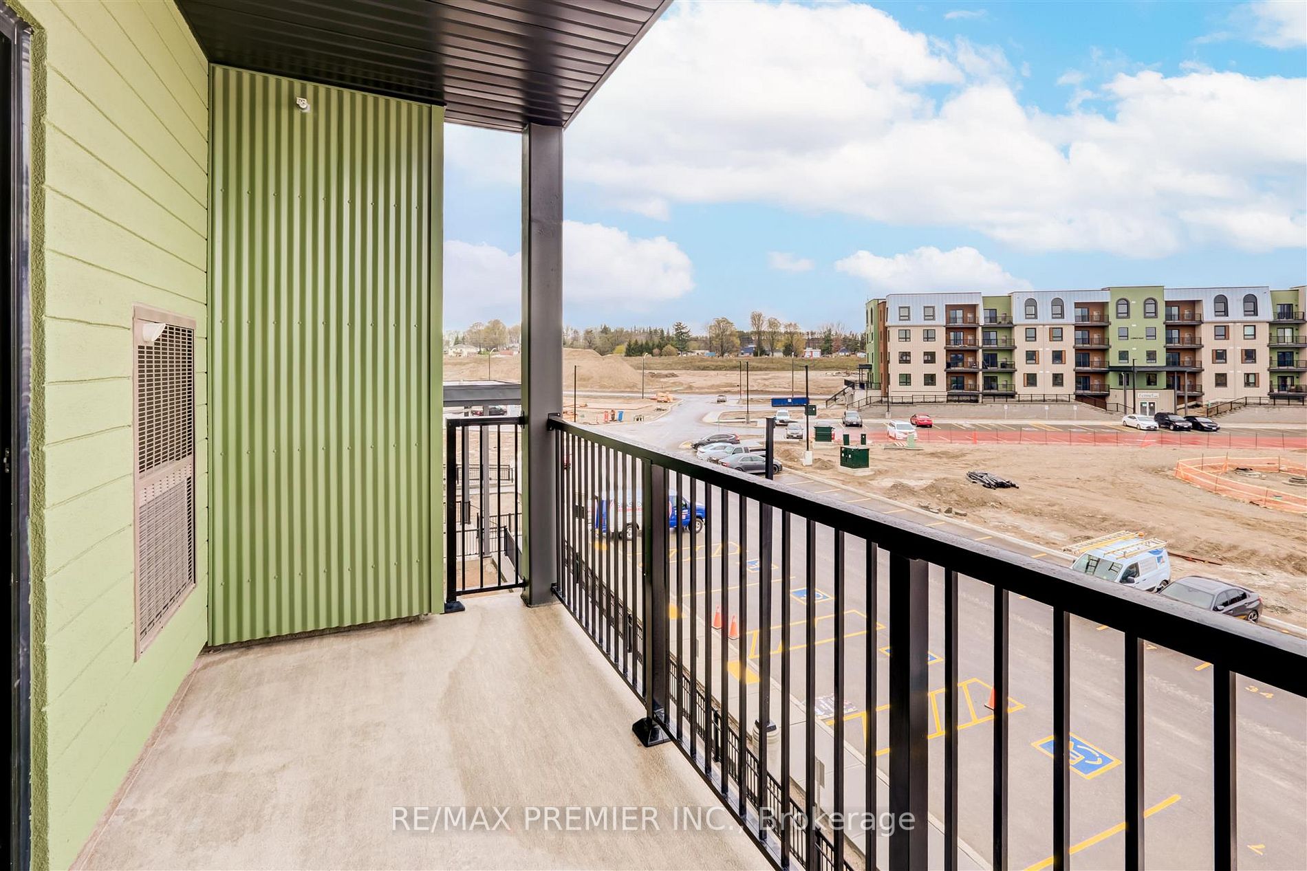 5 Chef Lane, #303