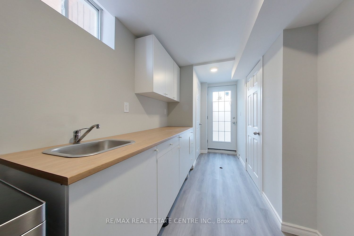 124 Laidlaw Dr