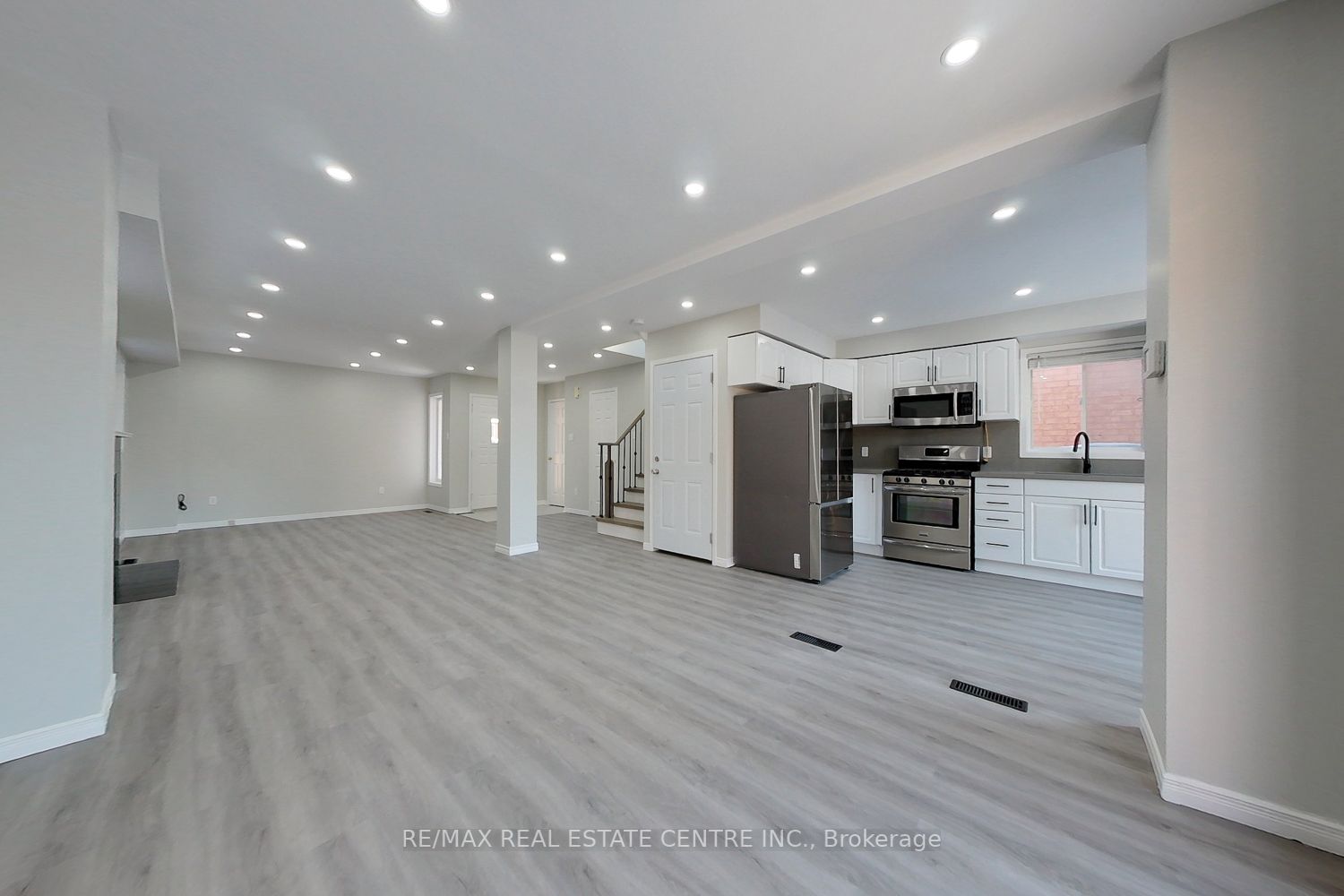 124 Laidlaw Dr