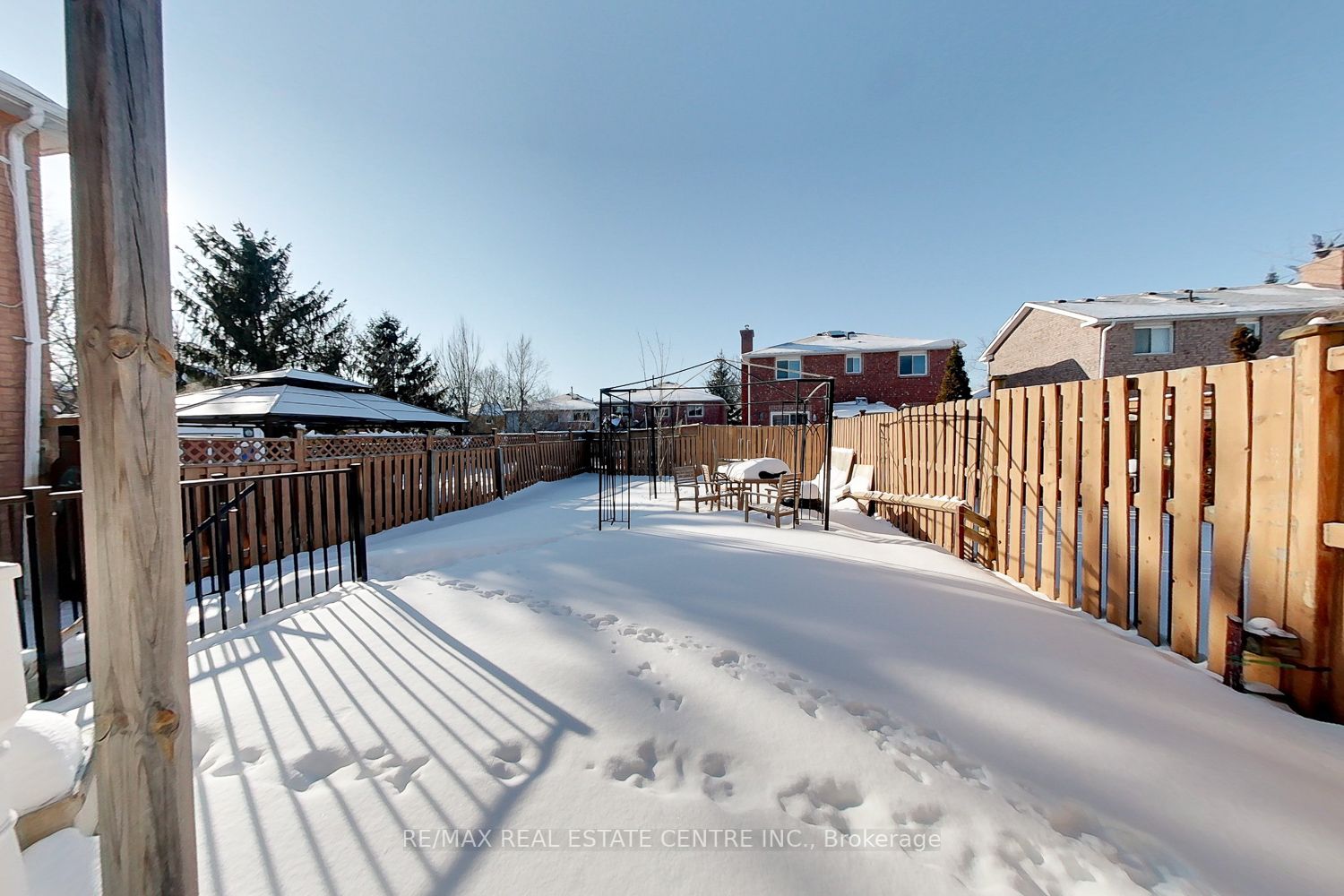 124 Laidlaw Dr