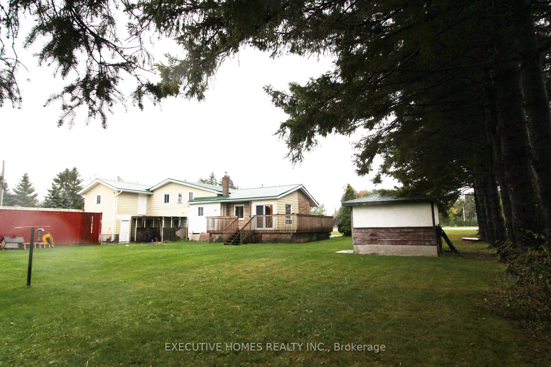 899 County Rd 6 N