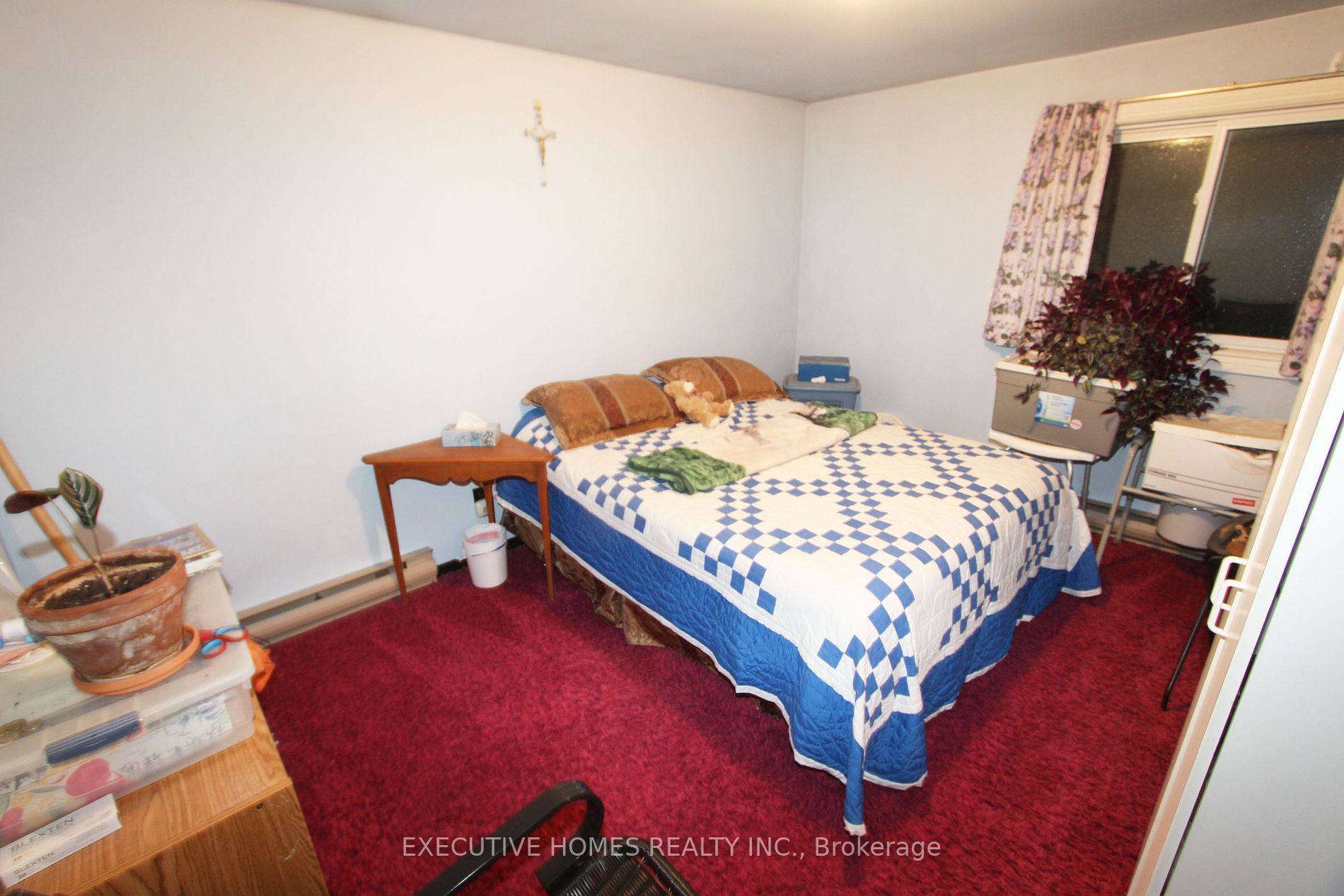 899 County Rd 6 N