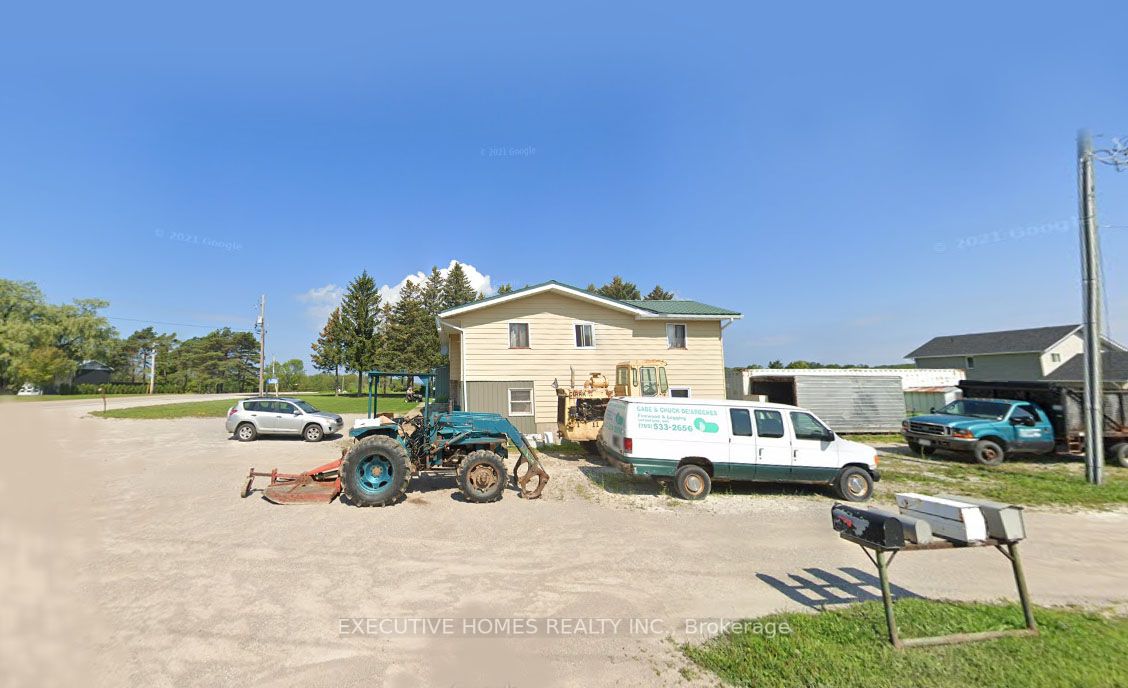 899 County Rd 6 N