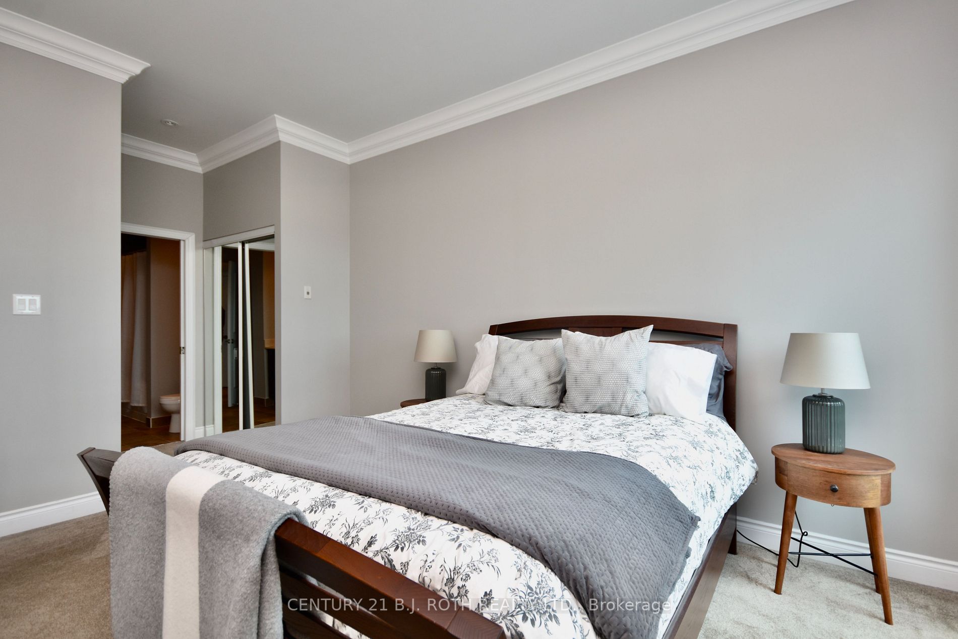 37 Ellen Street, #PH11