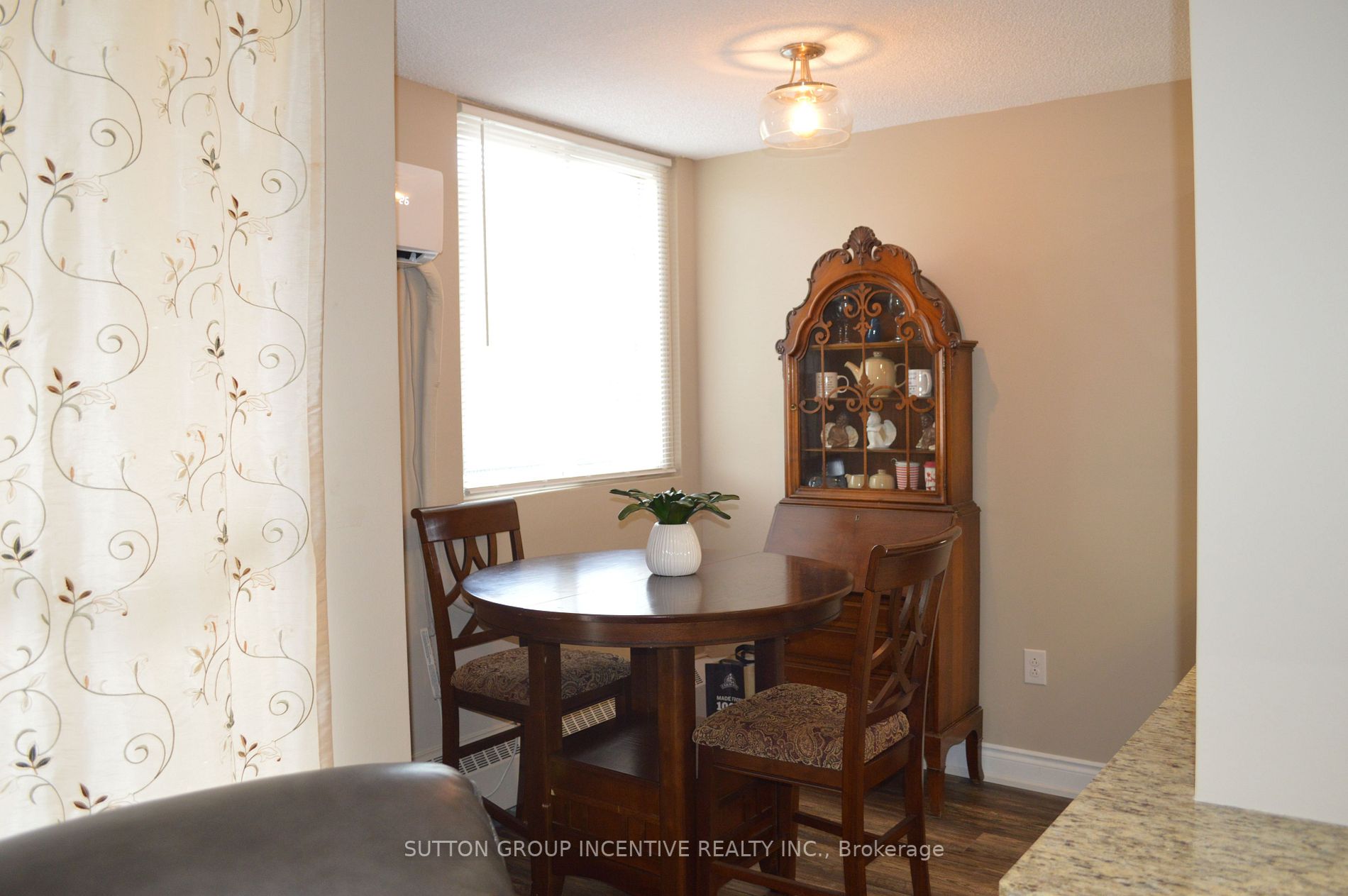 2 Albert St, #63