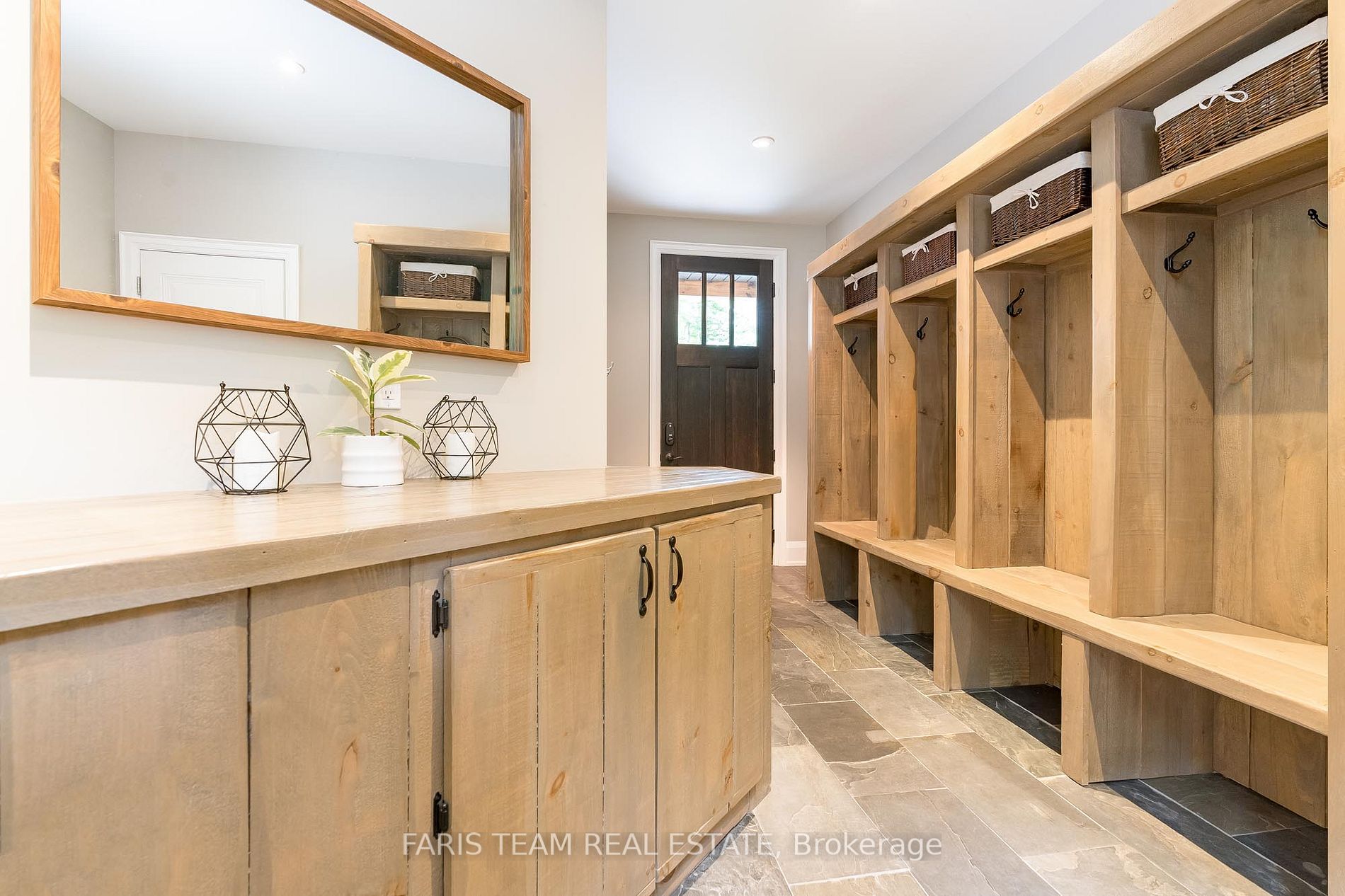 12 Houben Cres