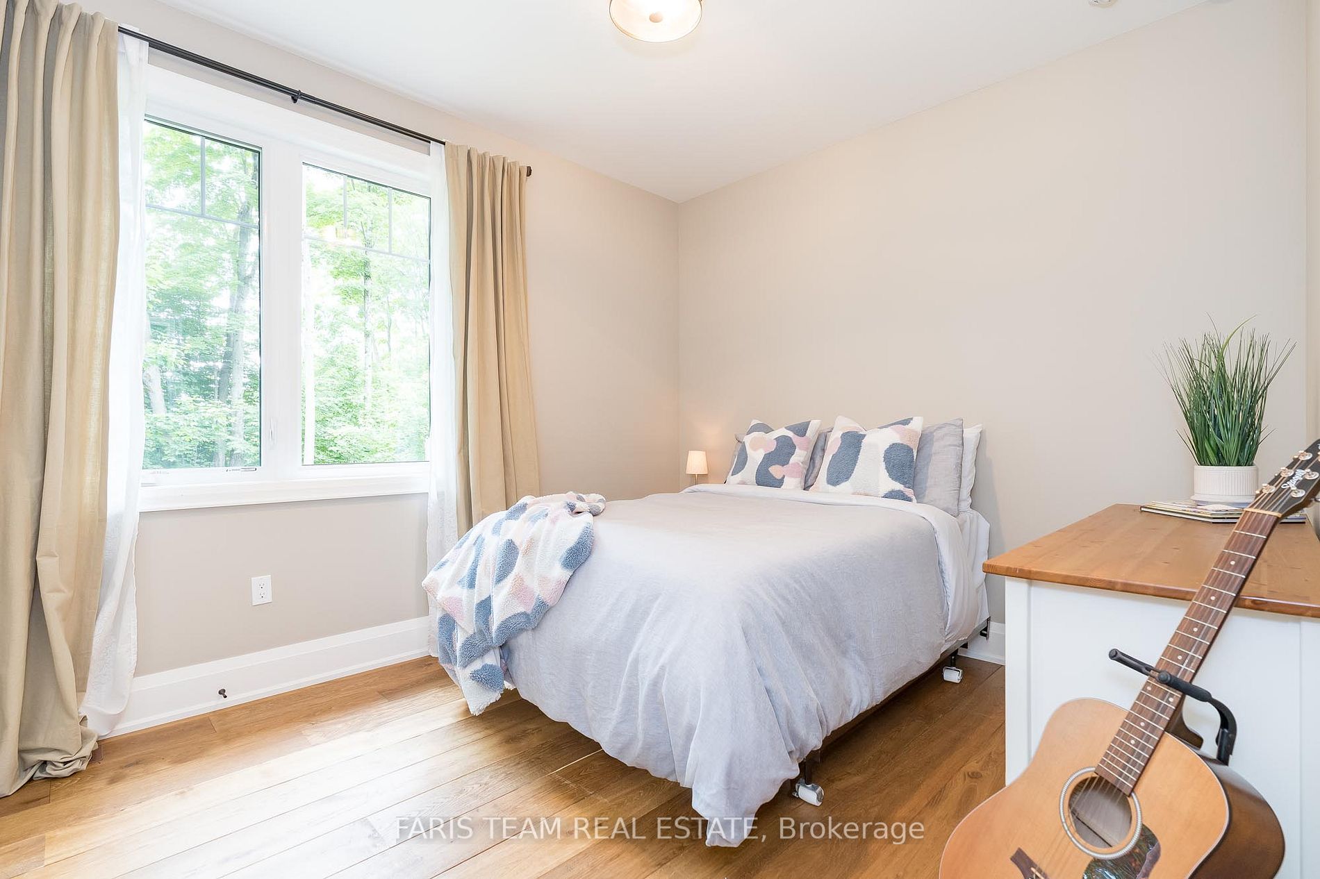 12 Houben Cres