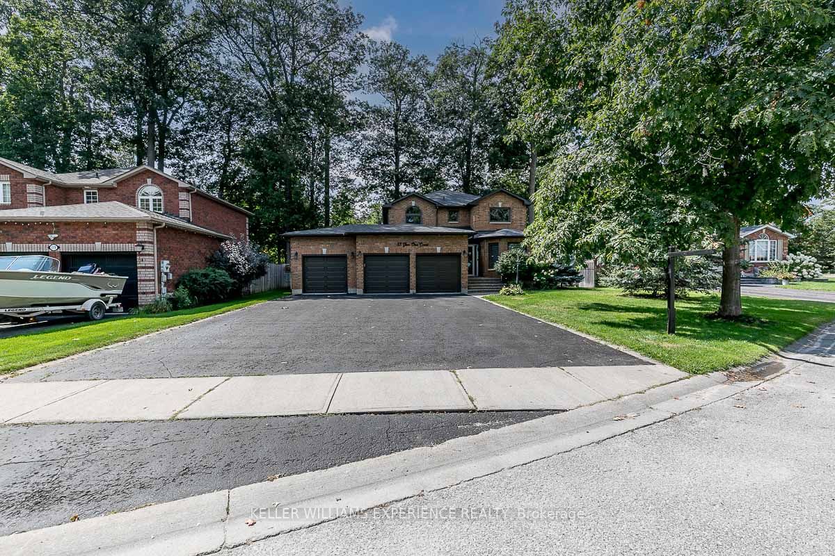 33 Glen Oak Crt