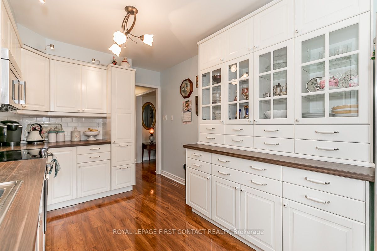 22 Macmillan Cres