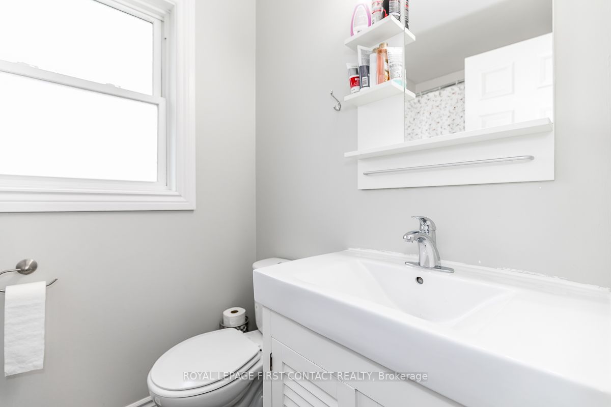 22 Macmillan Cres