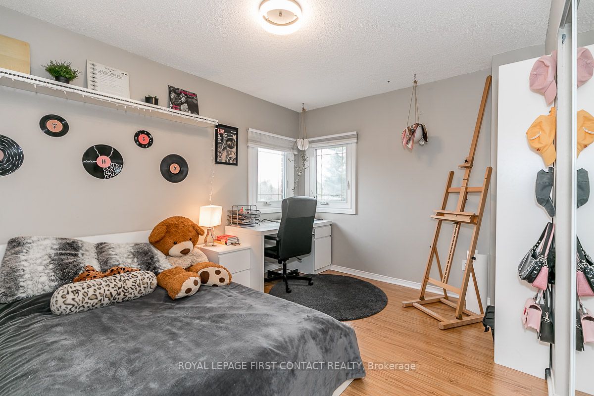 22 Macmillan Cres