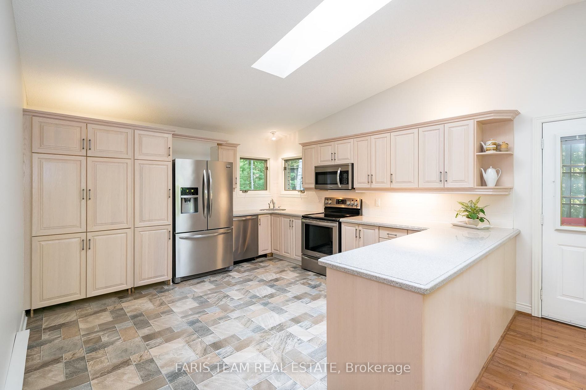 95 Tall Pines Dr