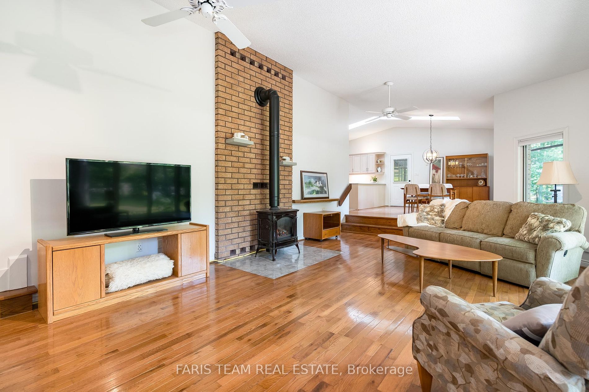 95 Tall Pines Dr