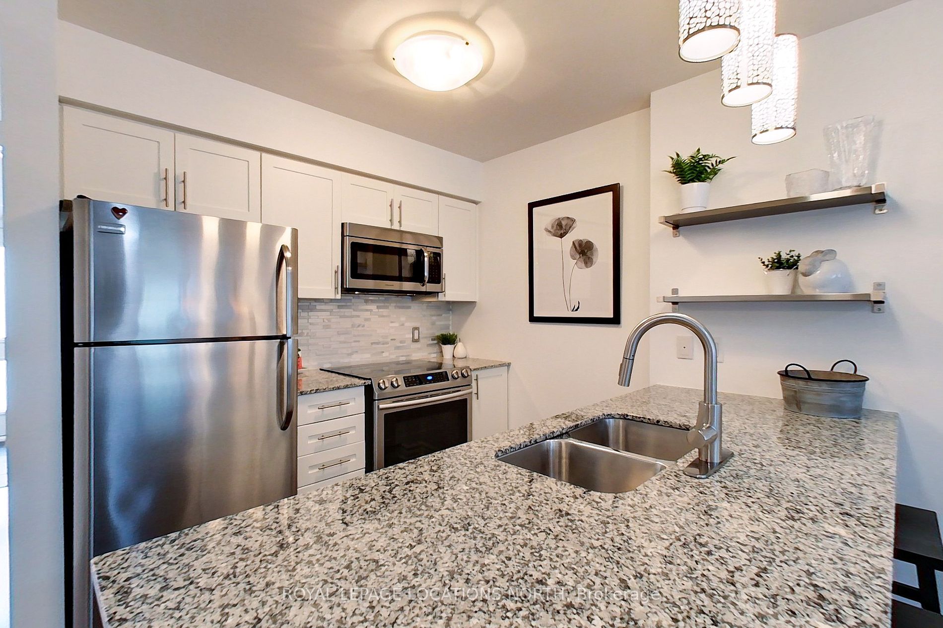 4 Brandy Lane Dr, #207