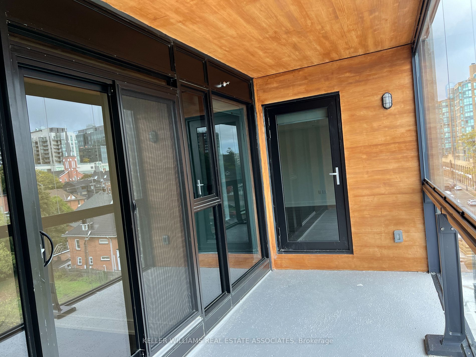 185 dunlop Street E, #616