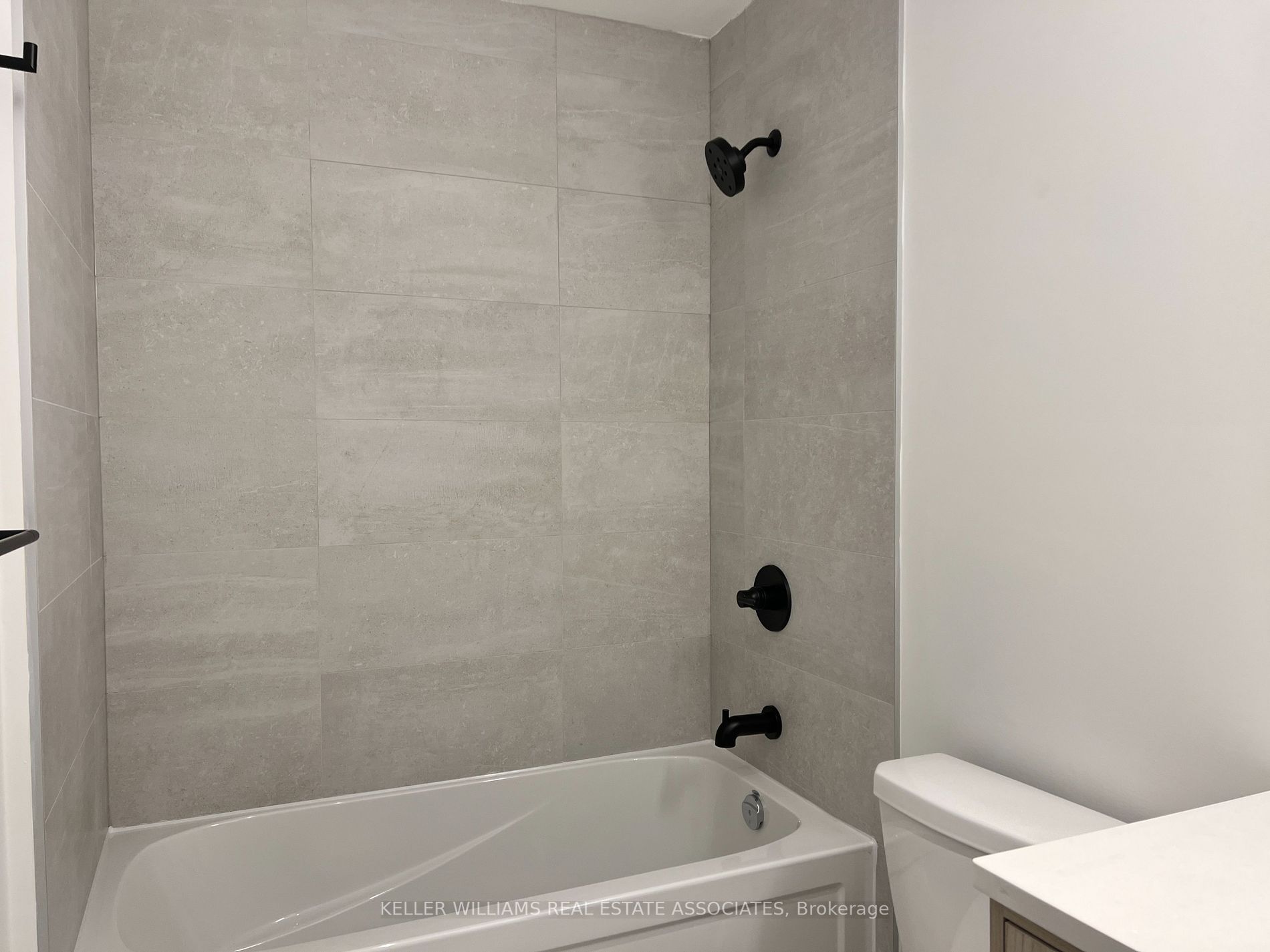 185 dunlop Street E, #616