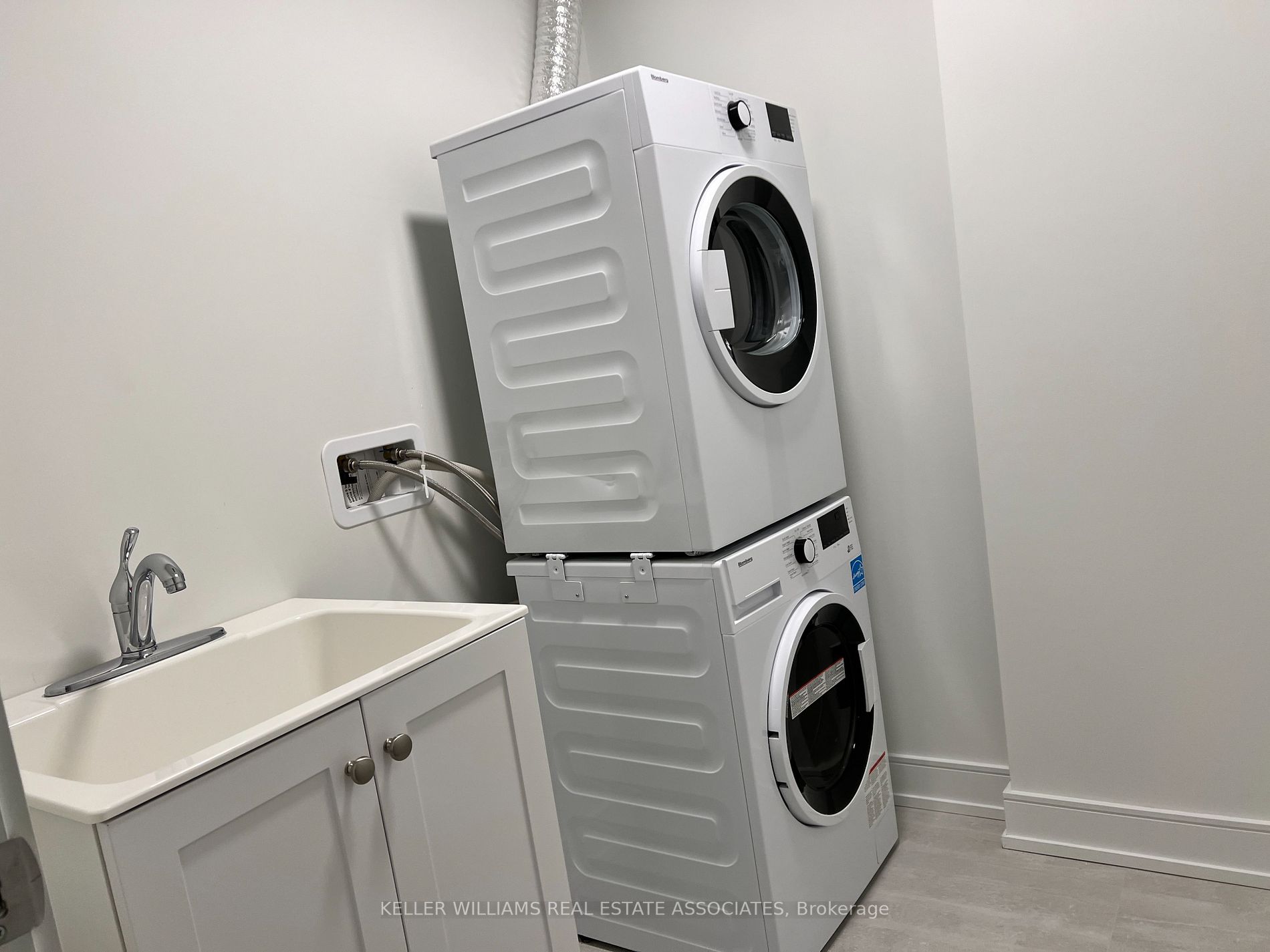 185 dunlop Street E, #616