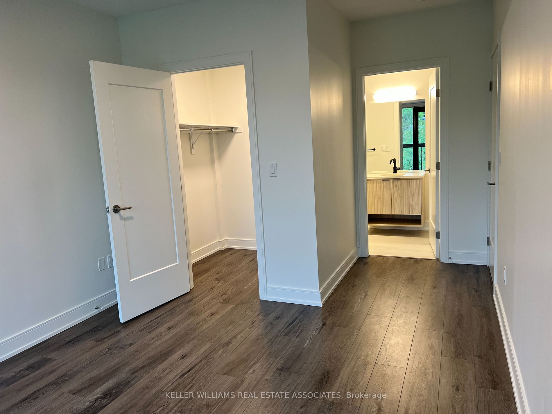 185 dunlop Street E, #616