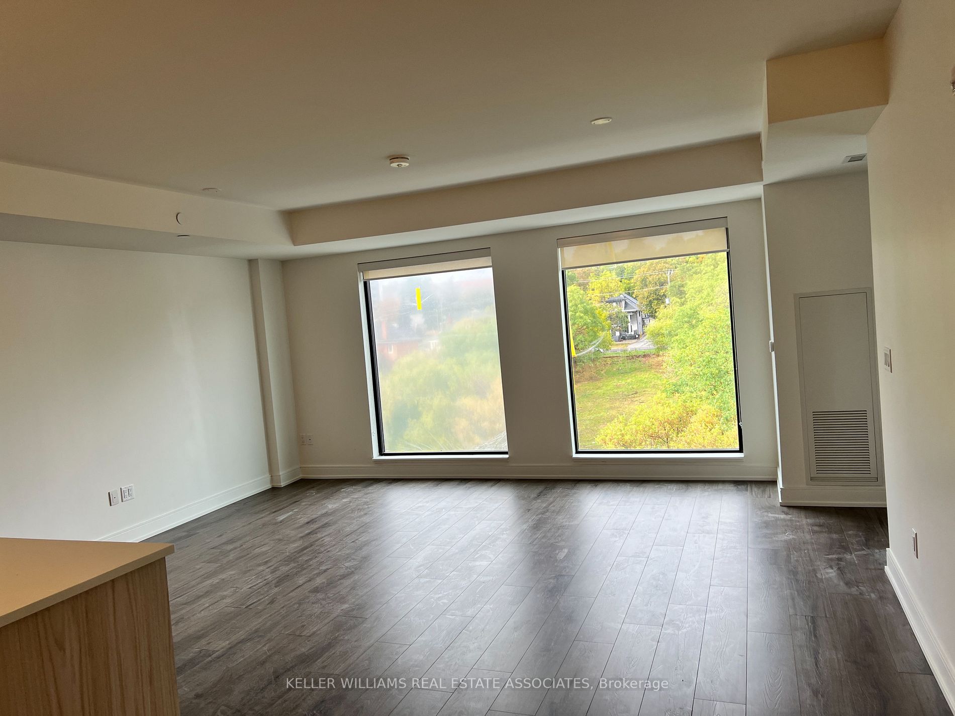 185 dunlop Street E, #616