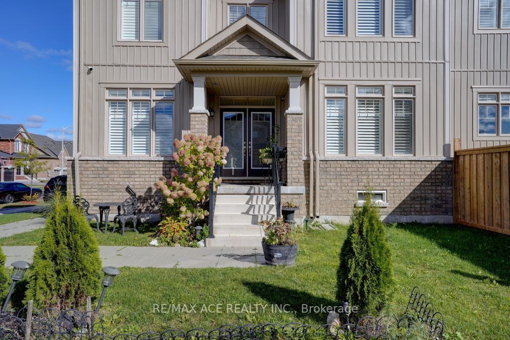 98 Kirby Ave