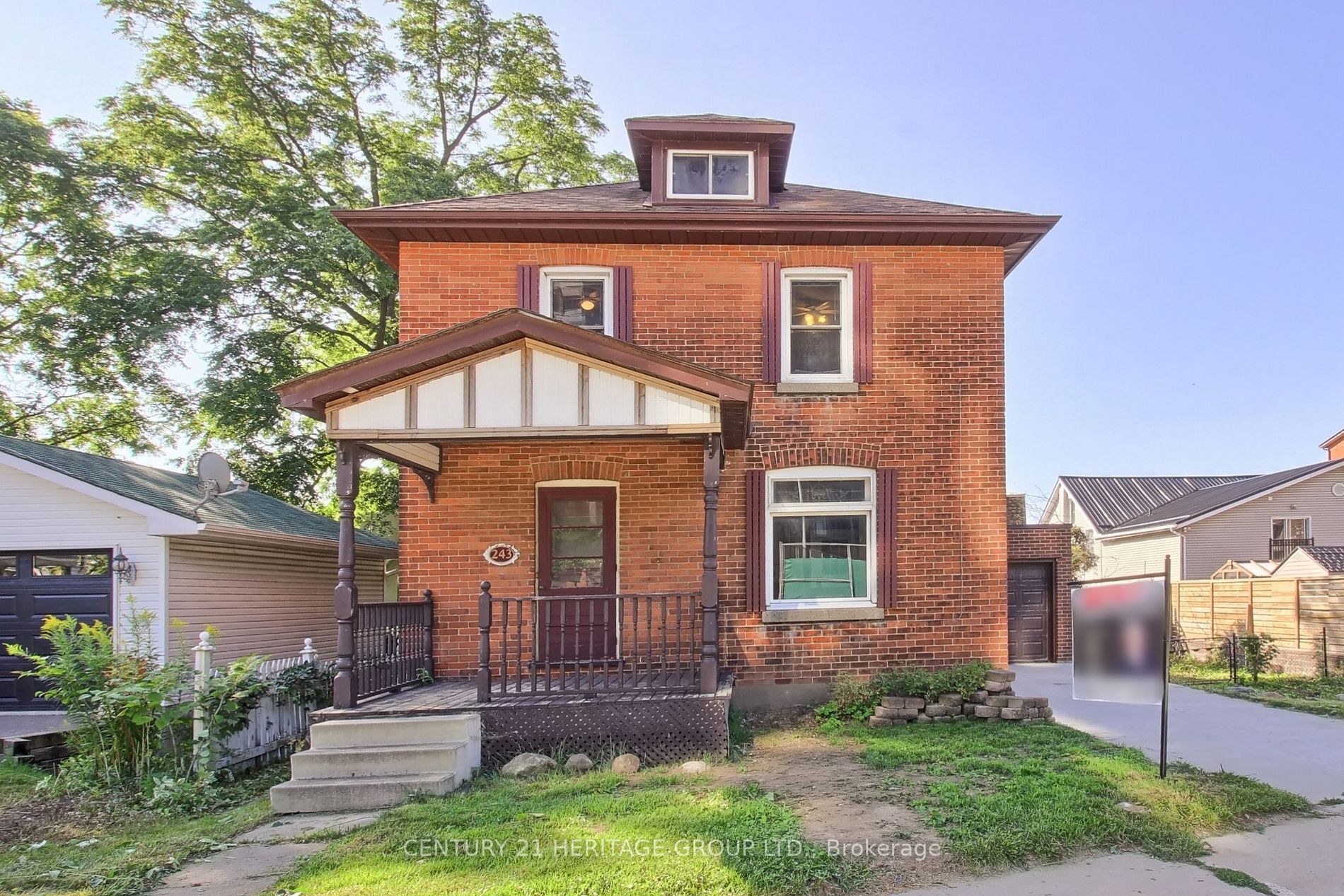 243 Dunlop St E