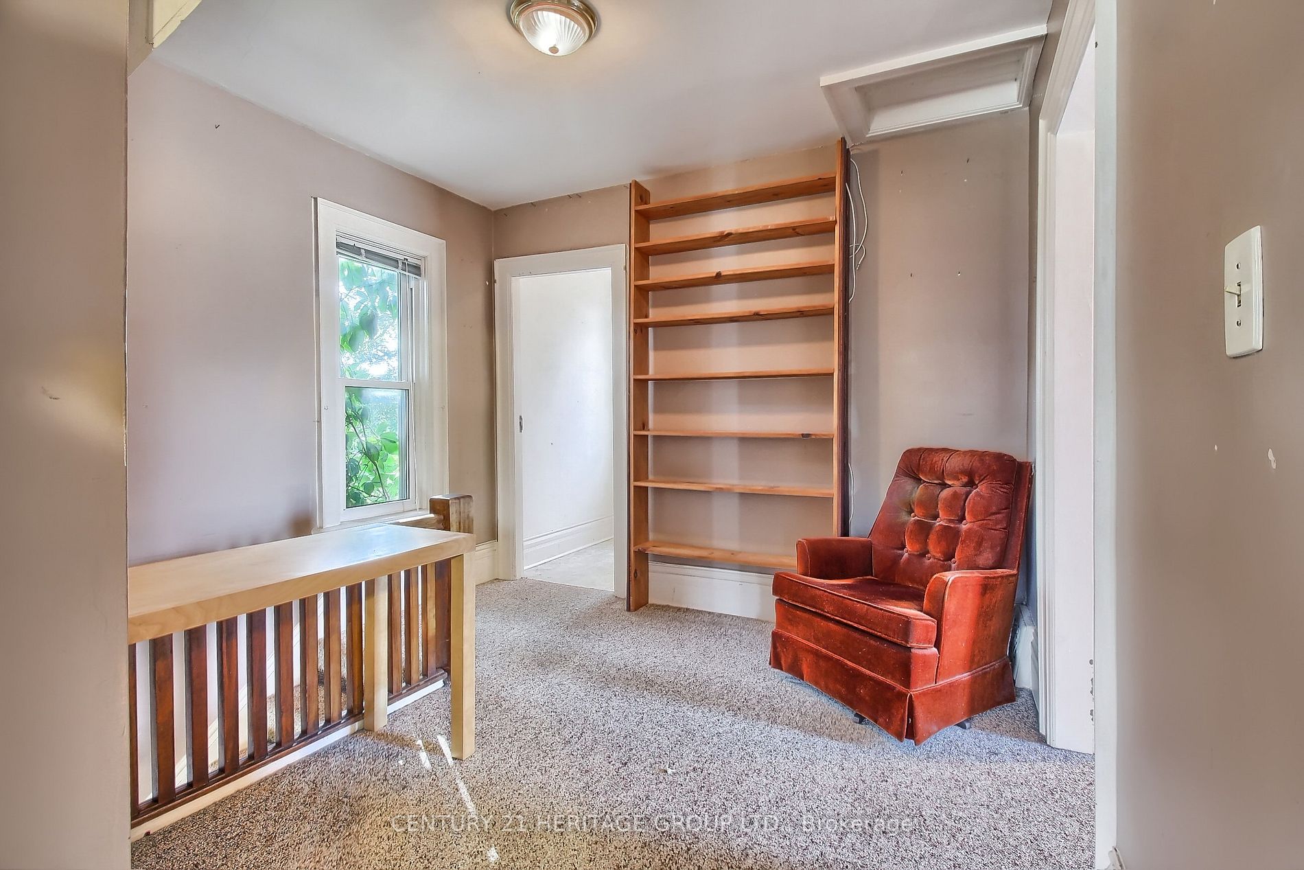 243 Dunlop St E