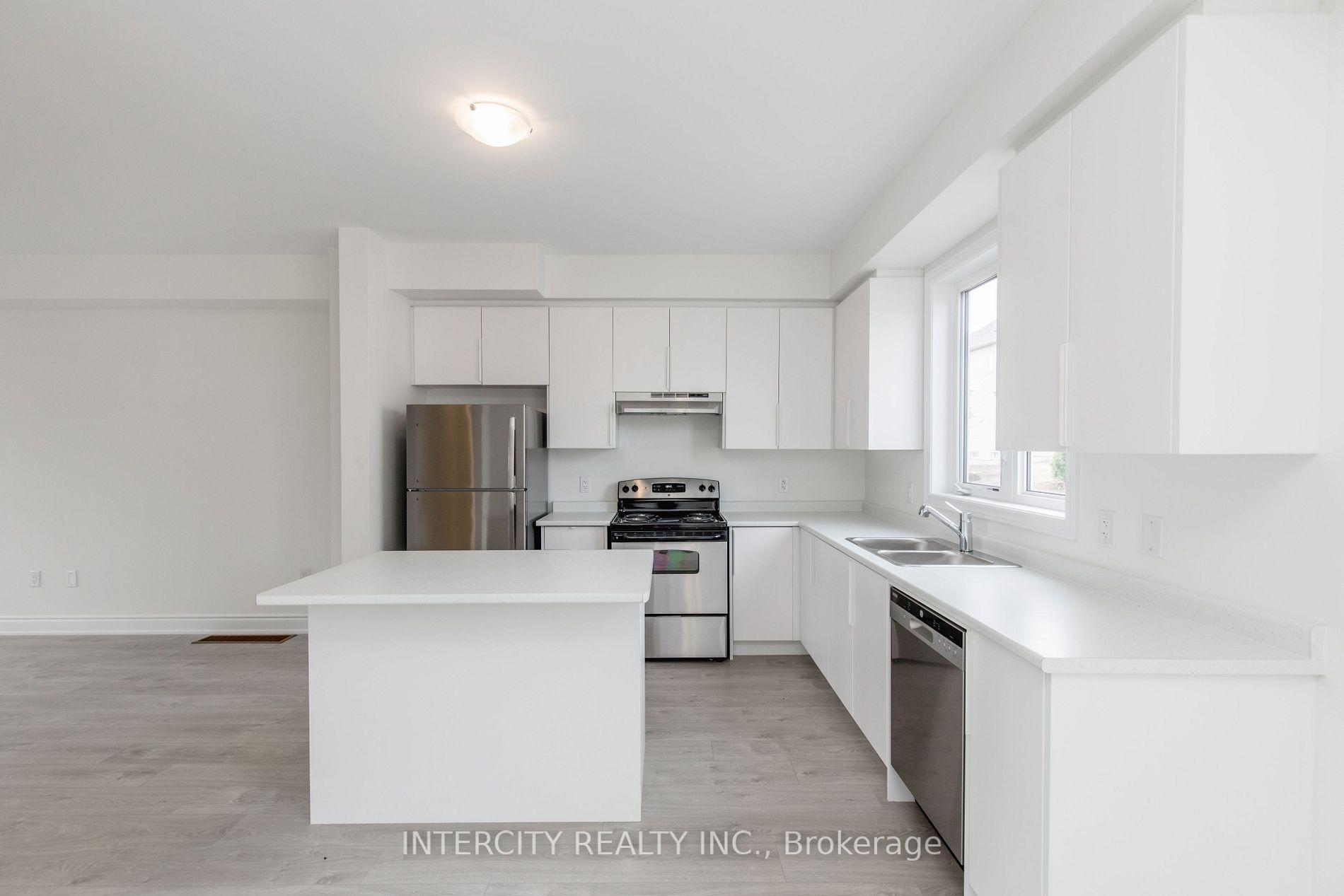 56 Stately Dr