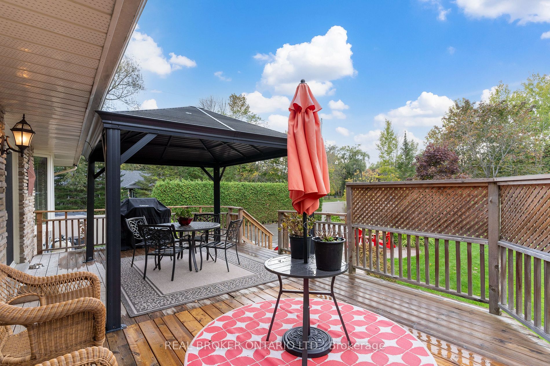 45 Maple Dr