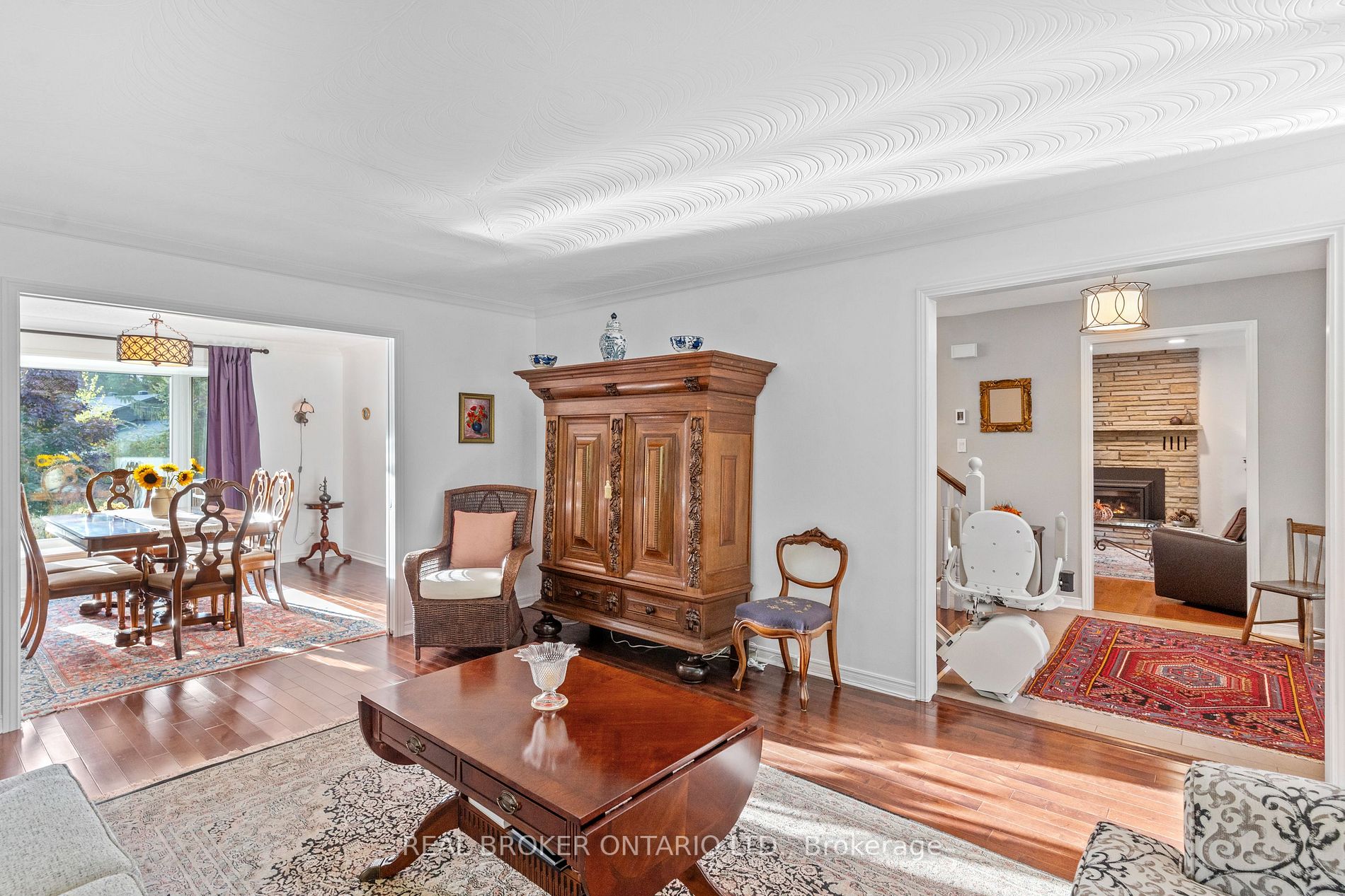 45 Maple Dr