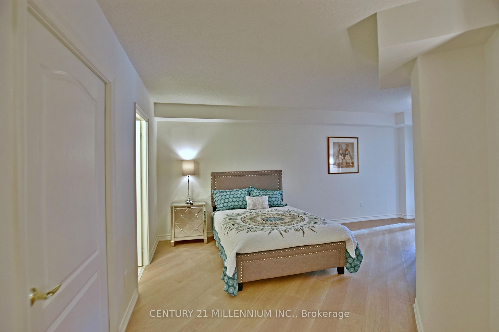 16 Raglan St, #307