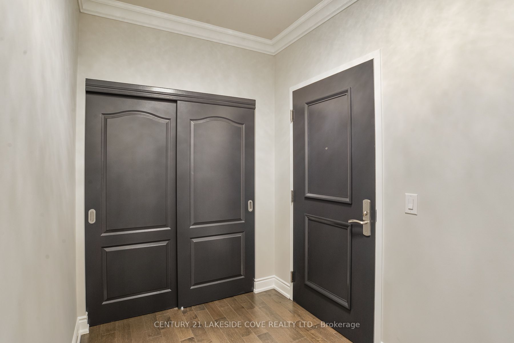 90 Orchard Point Rd, #402
