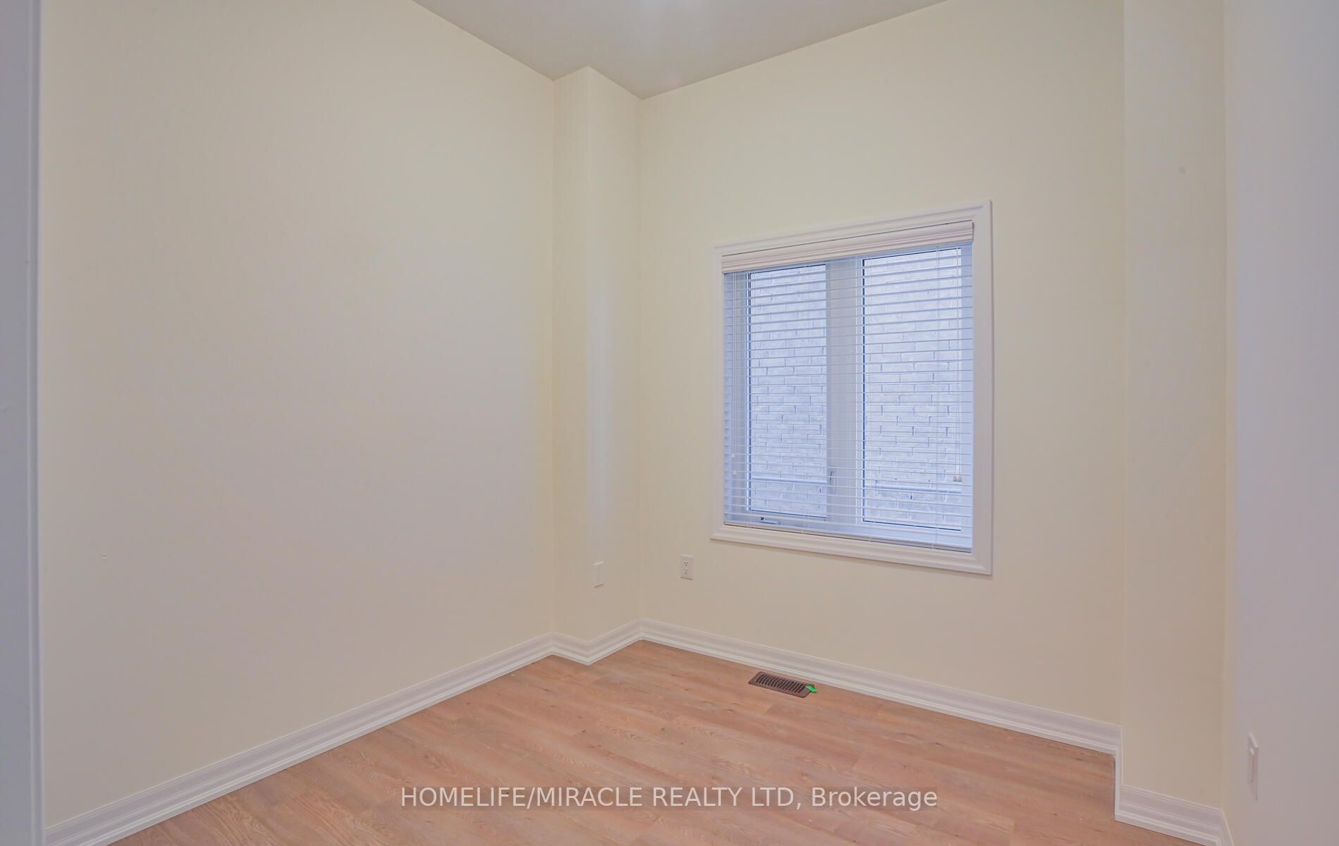 228 Warden St