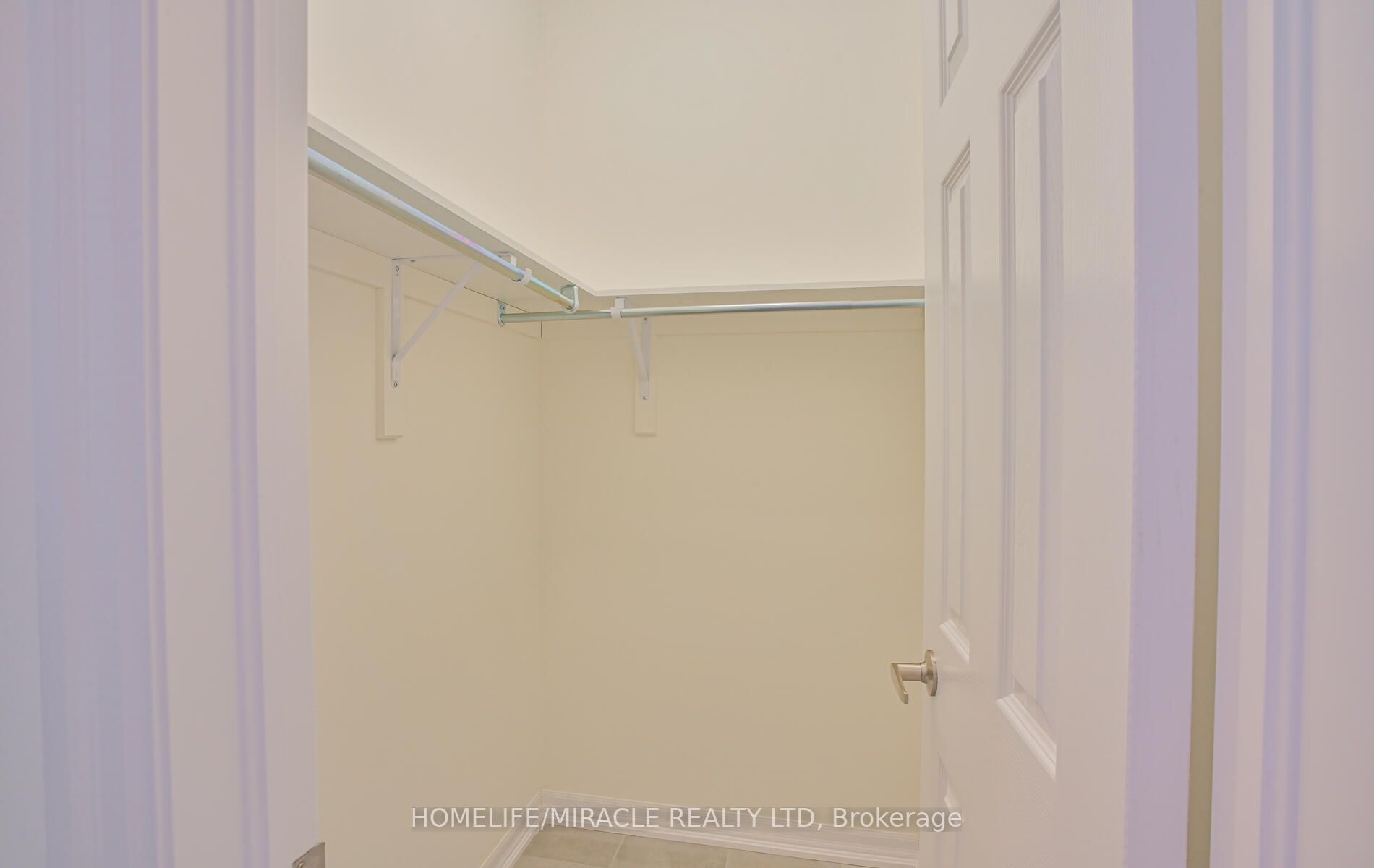 228 Warden St