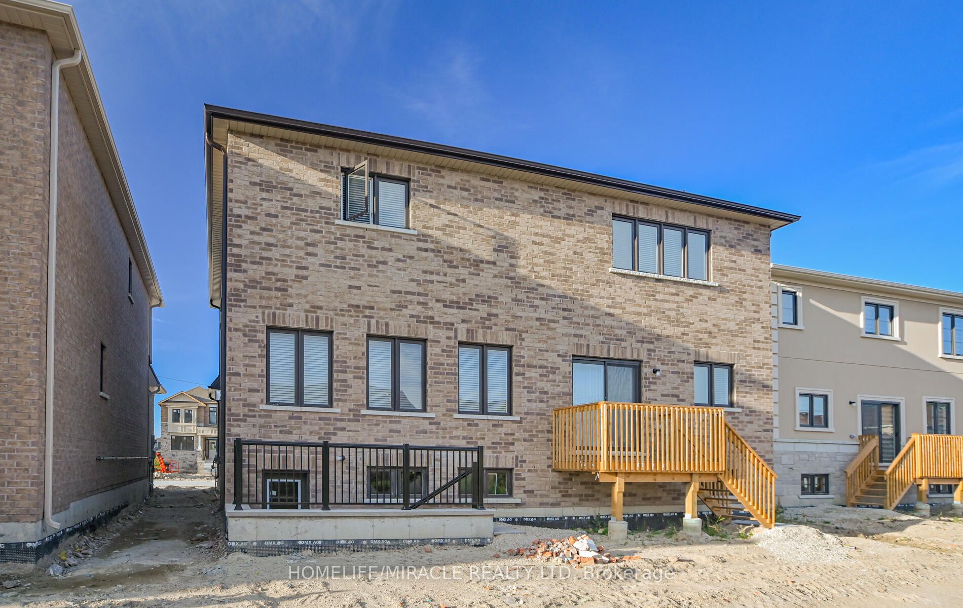 228 Warden St