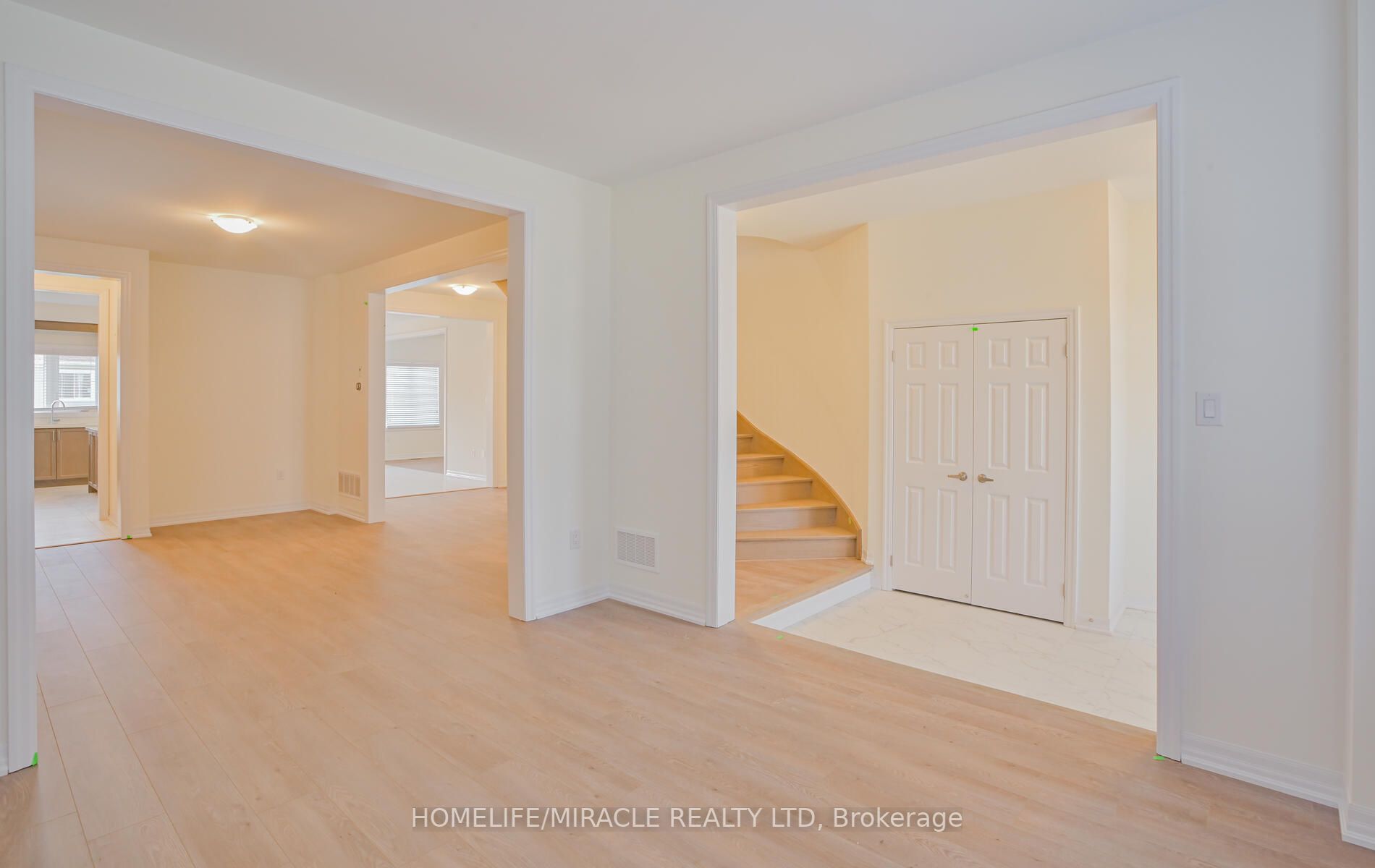 228 Warden St
