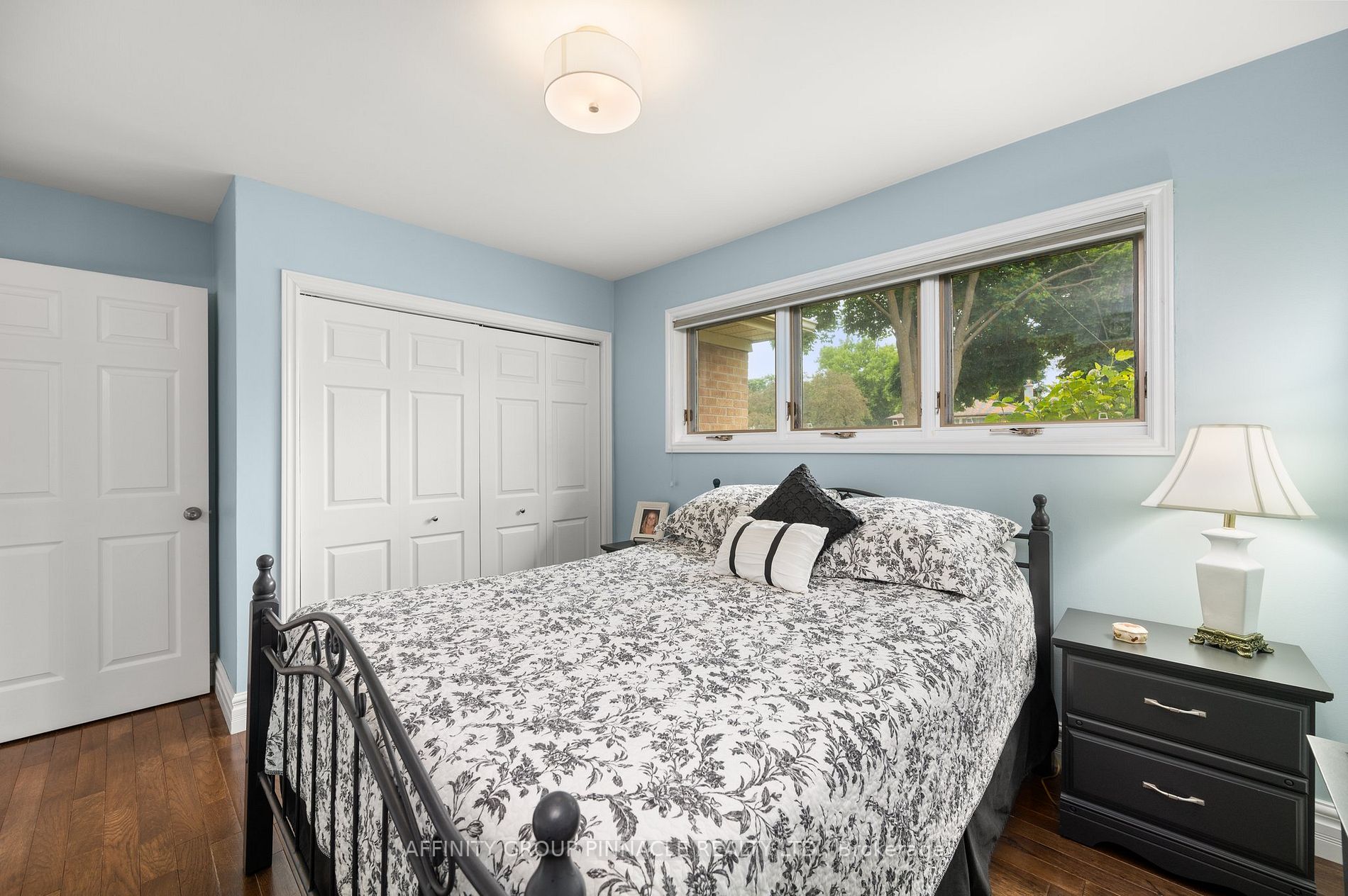 59 Oakley Park Sq