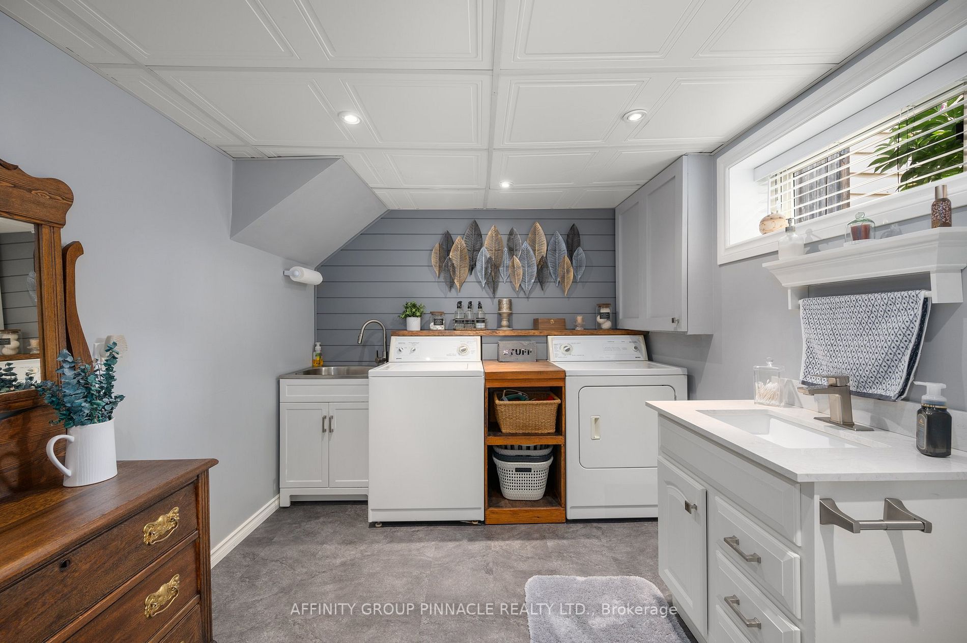 59 Oakley Park Sq