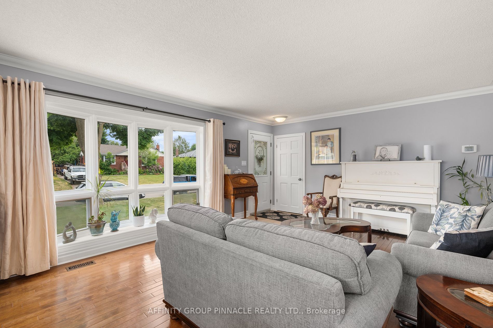59 Oakley Park Sq