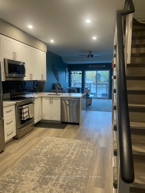 216 River Rd E, #9