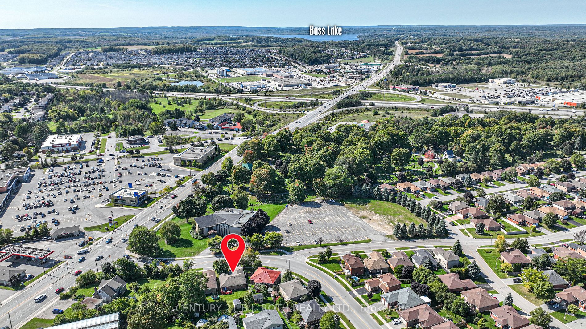 271 Collegiate Dr