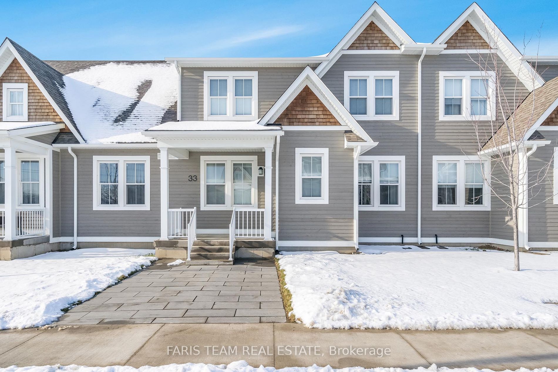 33 Julia Cres, #44
