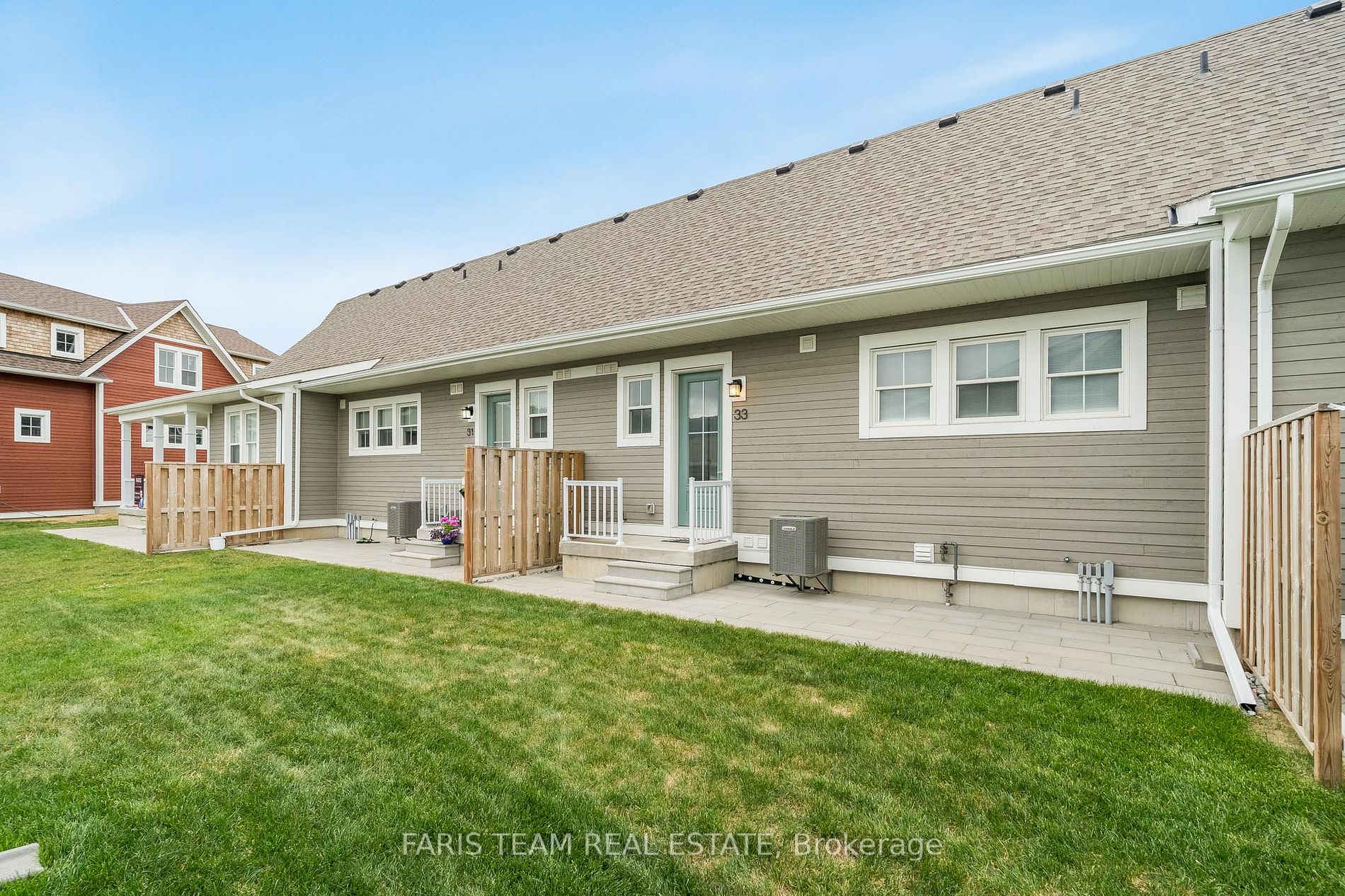 33 Julia Cres, #44