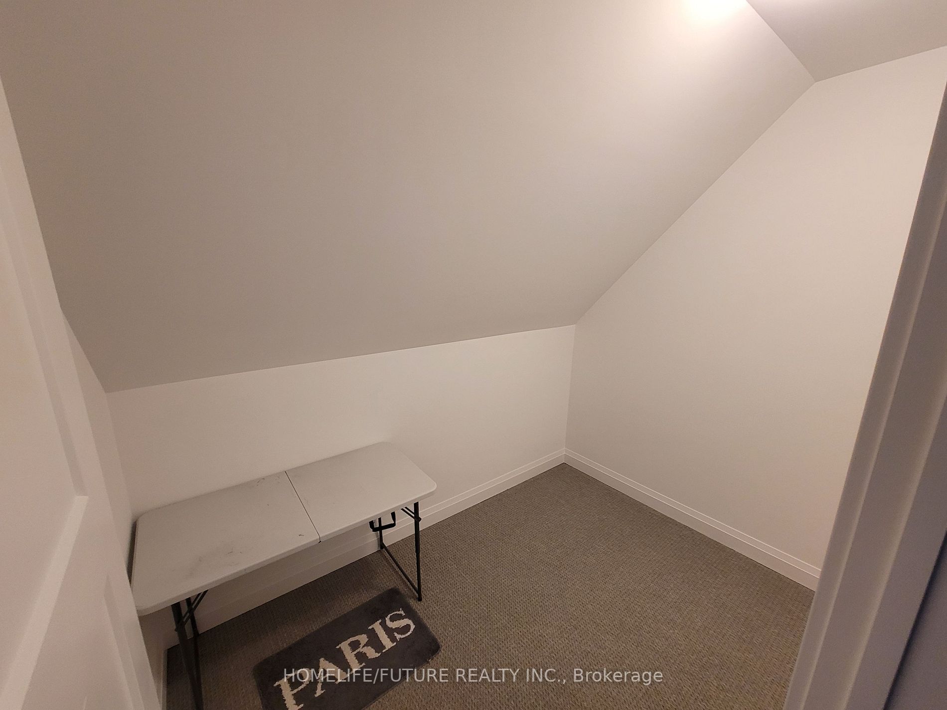 8 Danielle Cres, #8