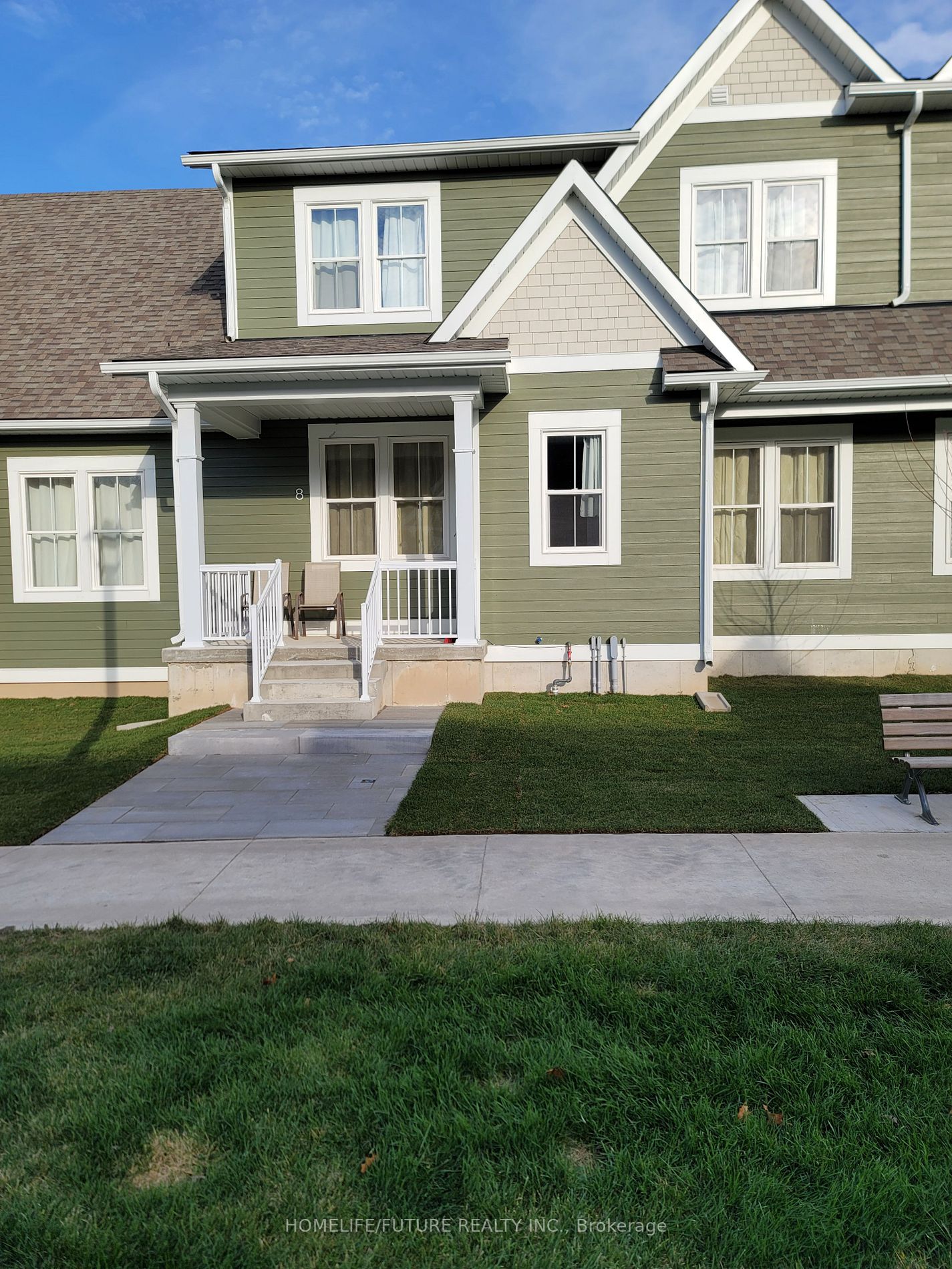 8 Danielle Cres, #8