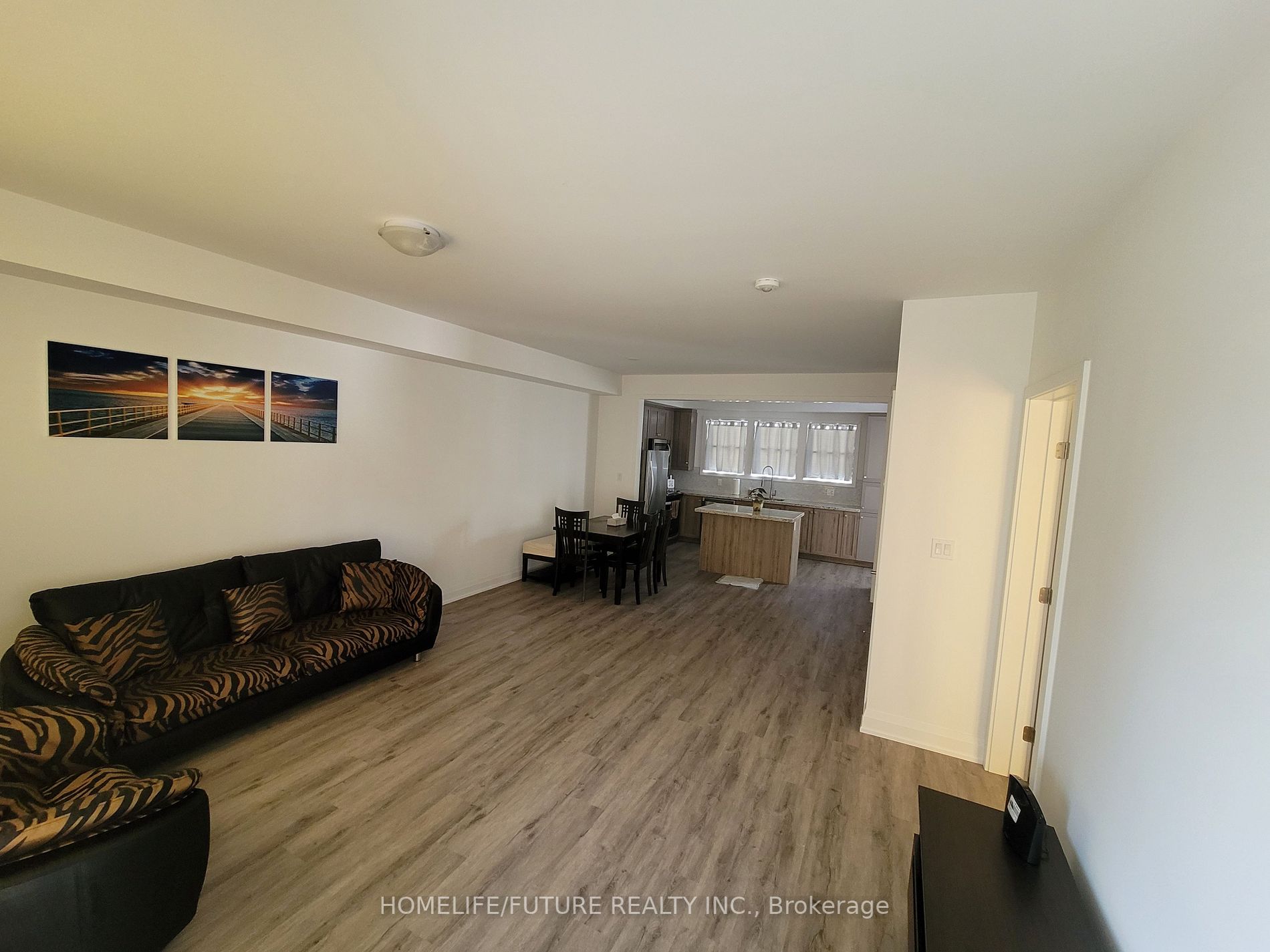 8 Danielle Cres, #8