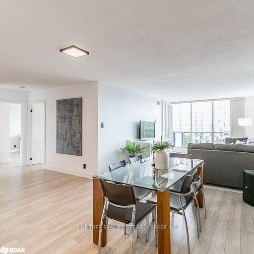 65 Ellen St, #306