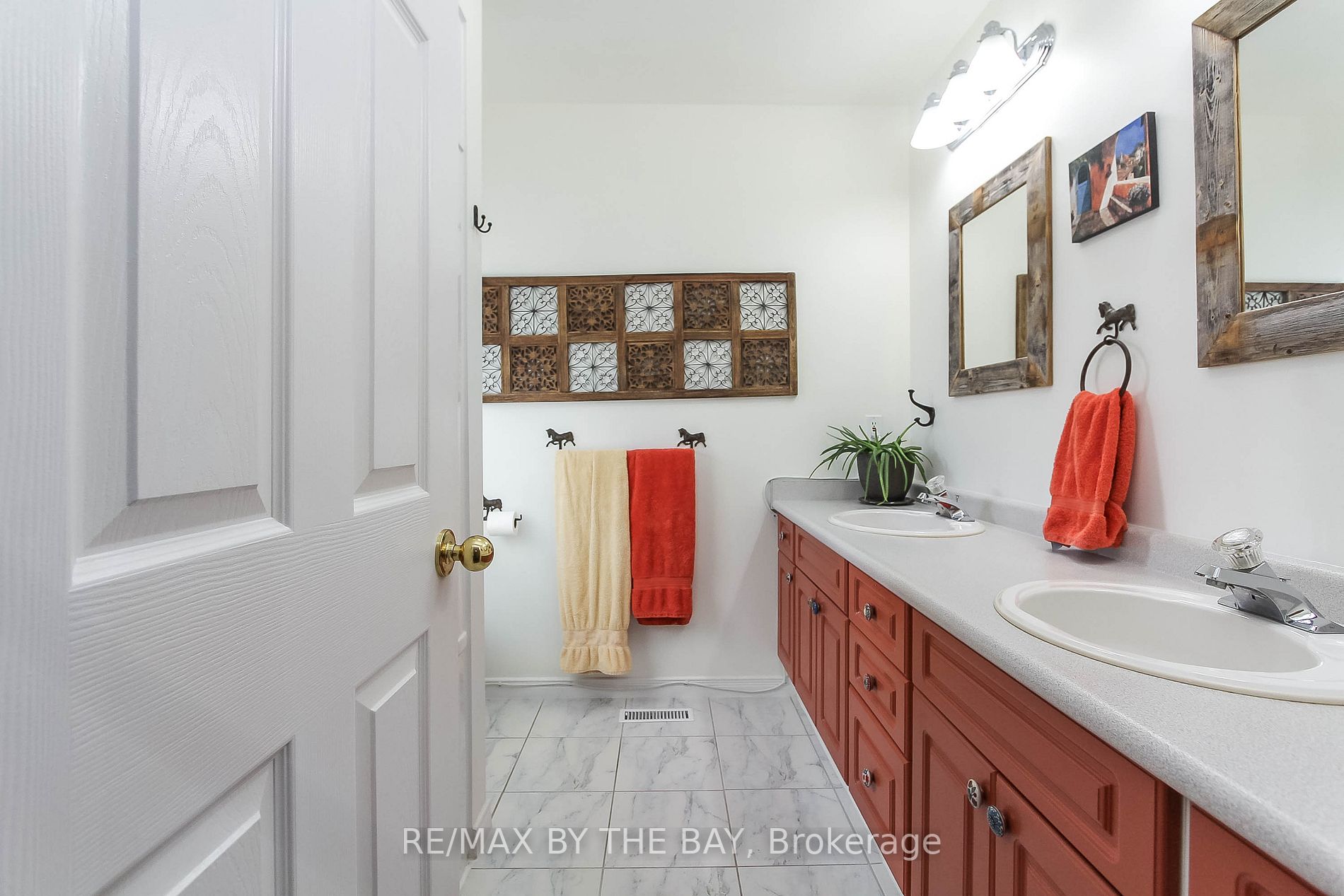 23 St. James Pl
