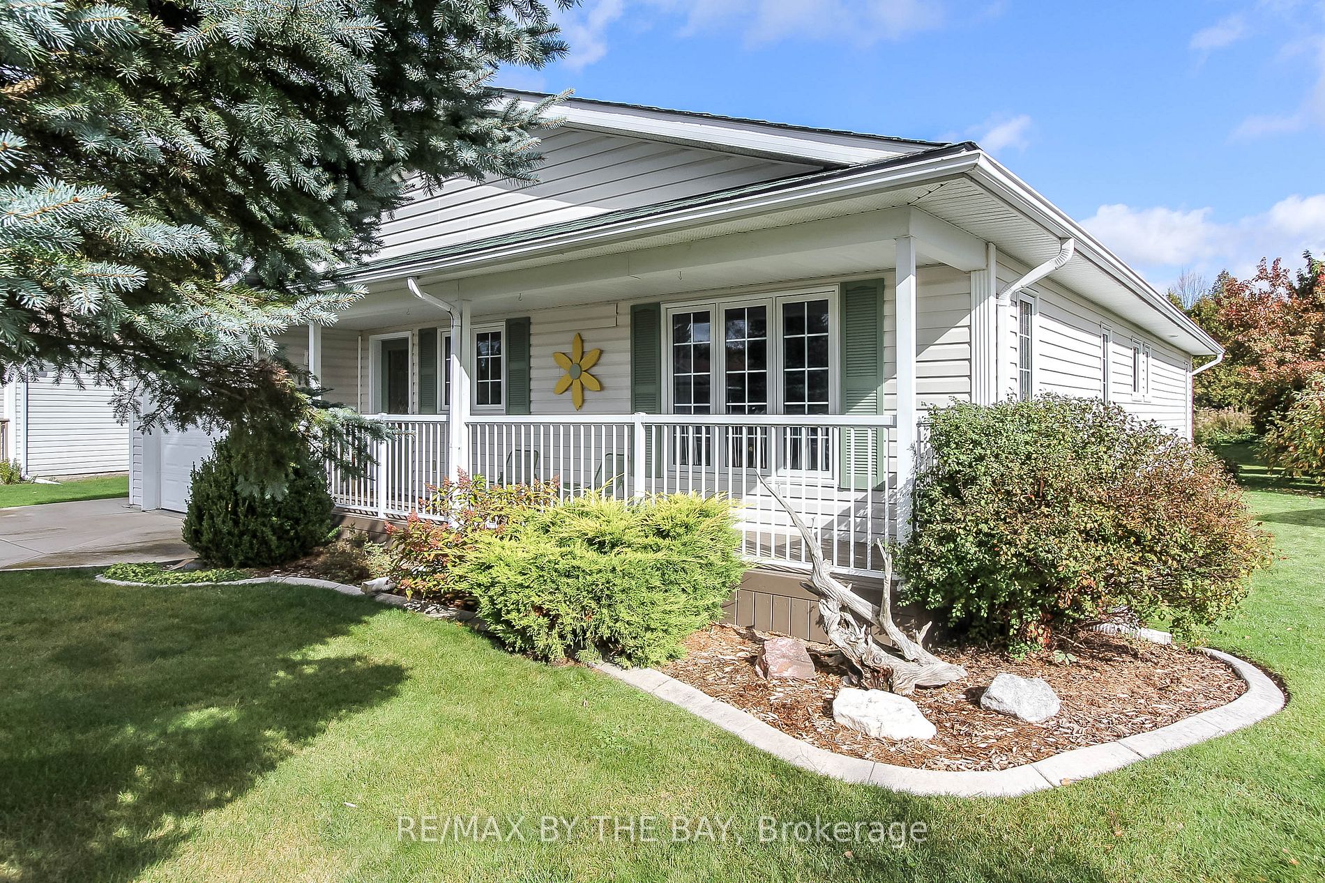 23 St. James Pl